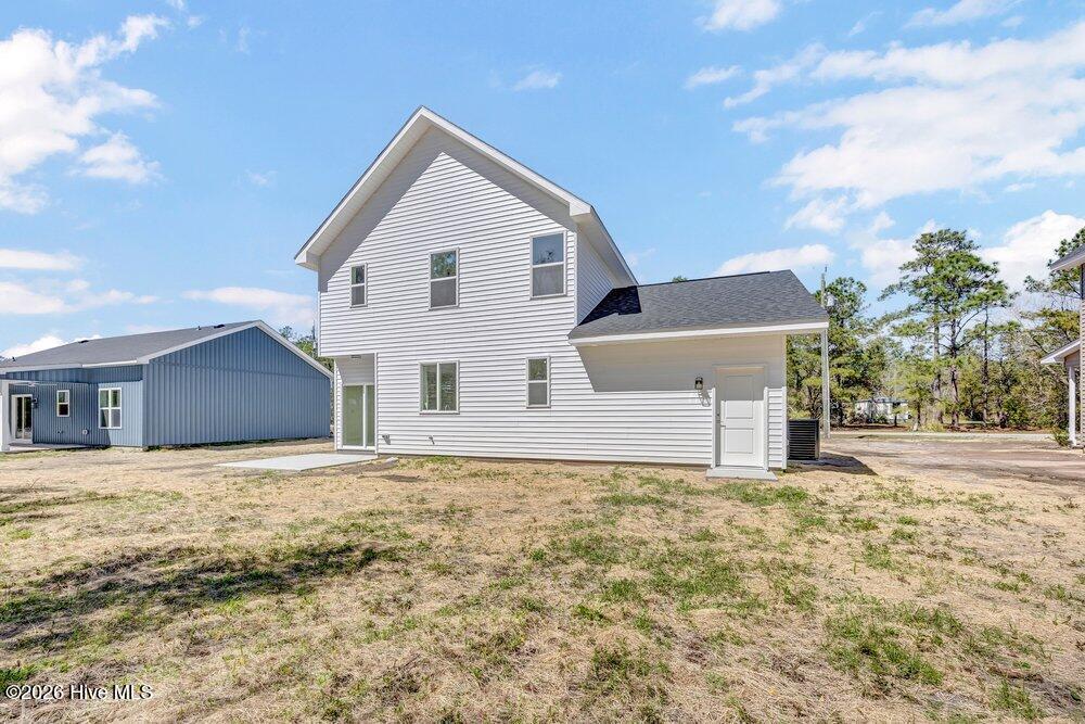 100561461 | Photo 26