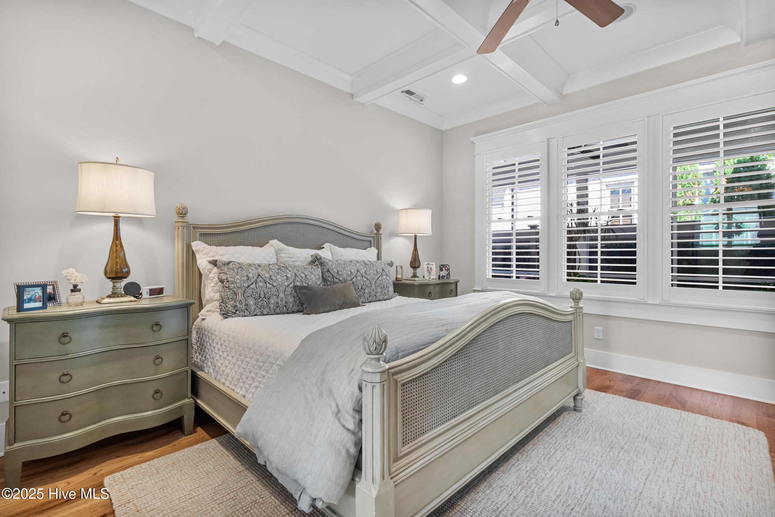 100537766 | Photo 19