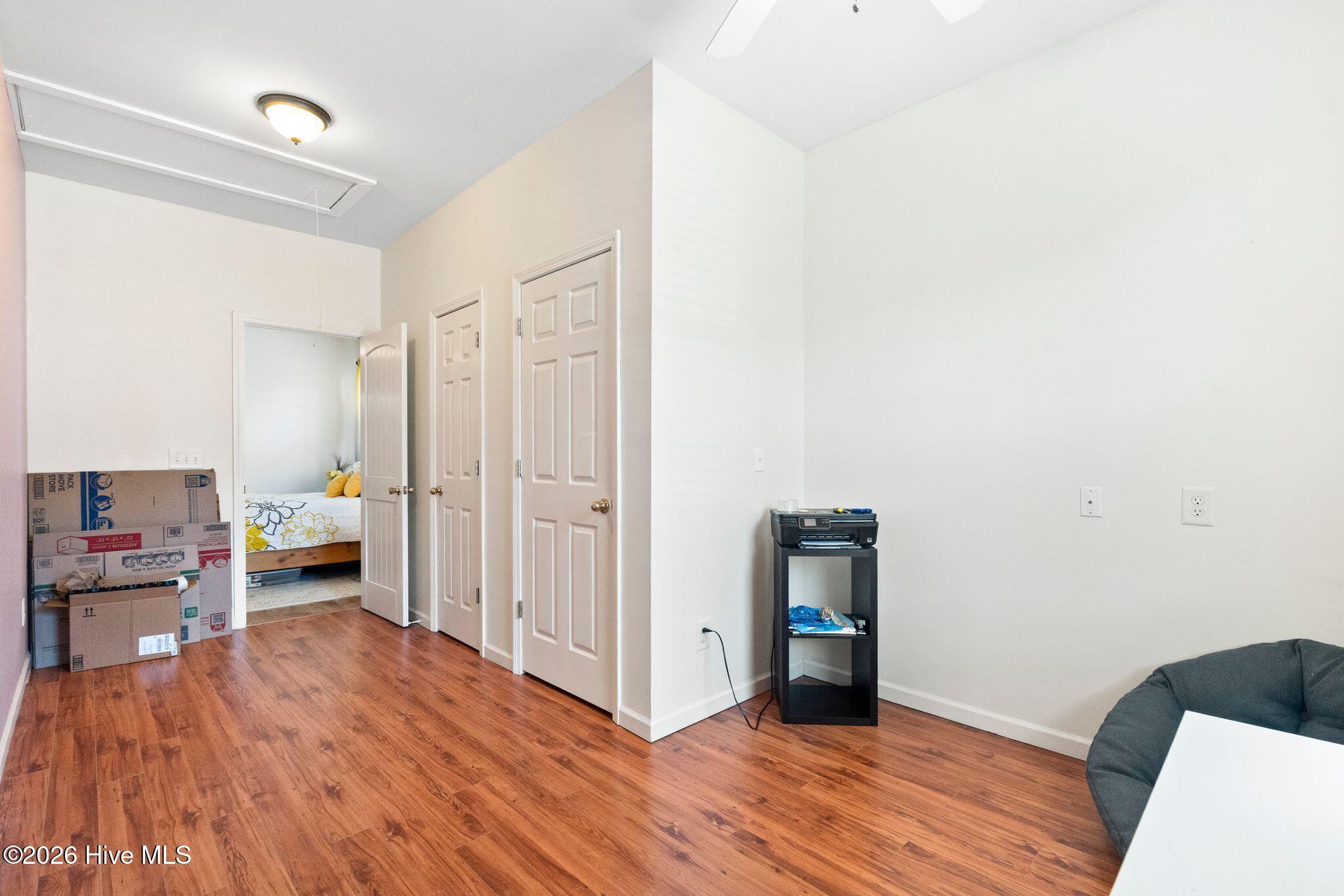 100570513 | Photo 29