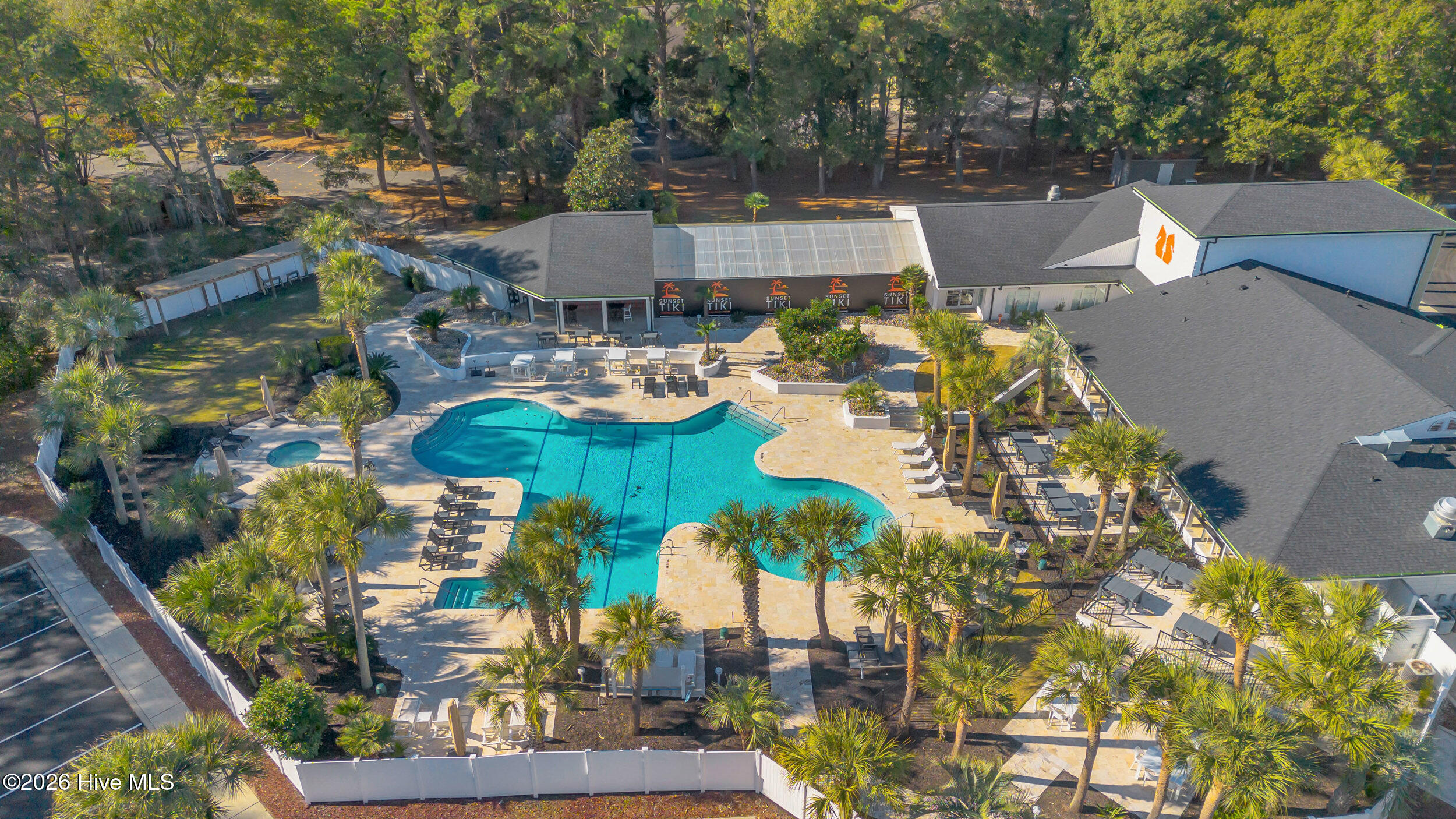 100564154 | Photo 58