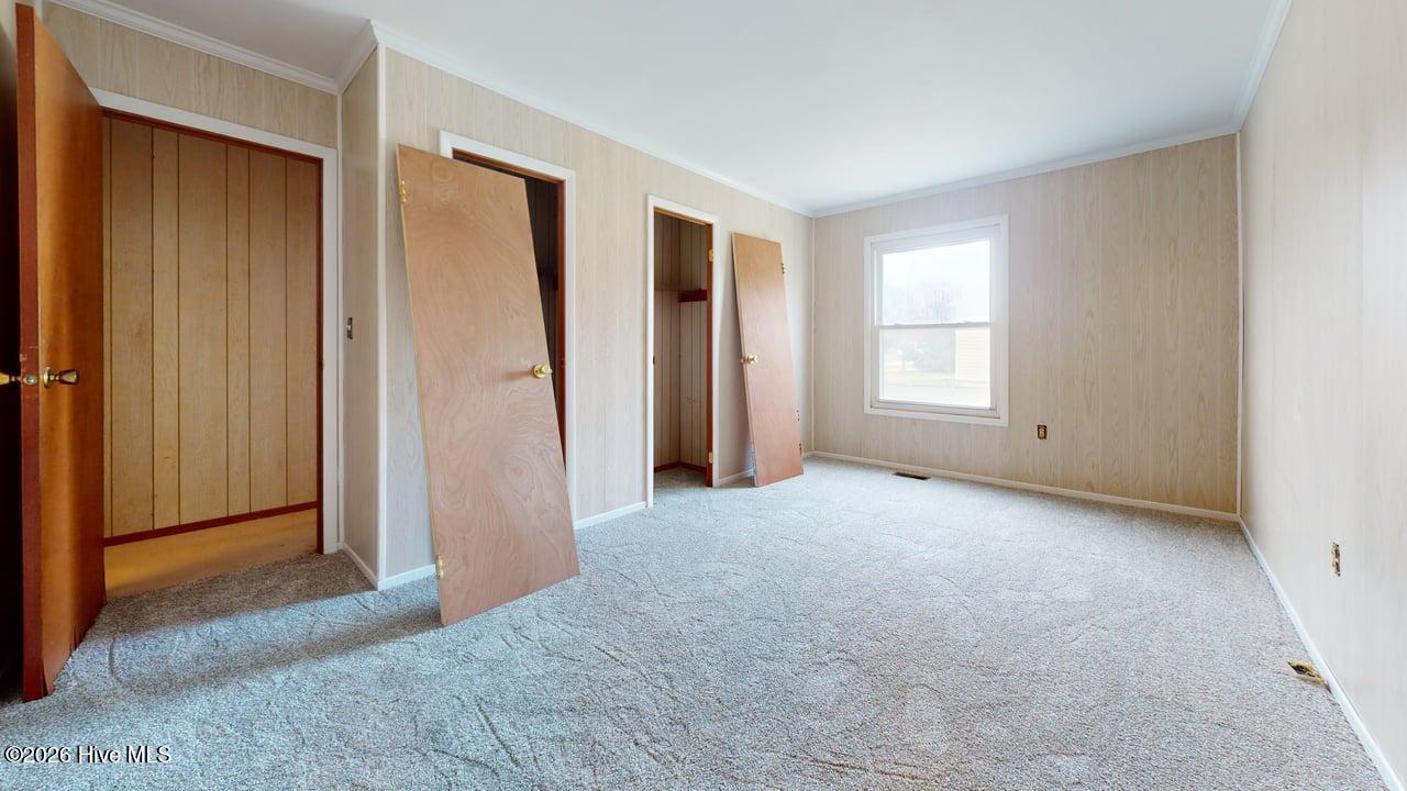 100563737 | Photo 14