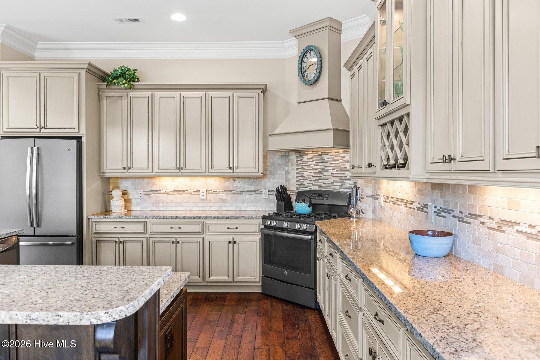 100555676 | Photo 23