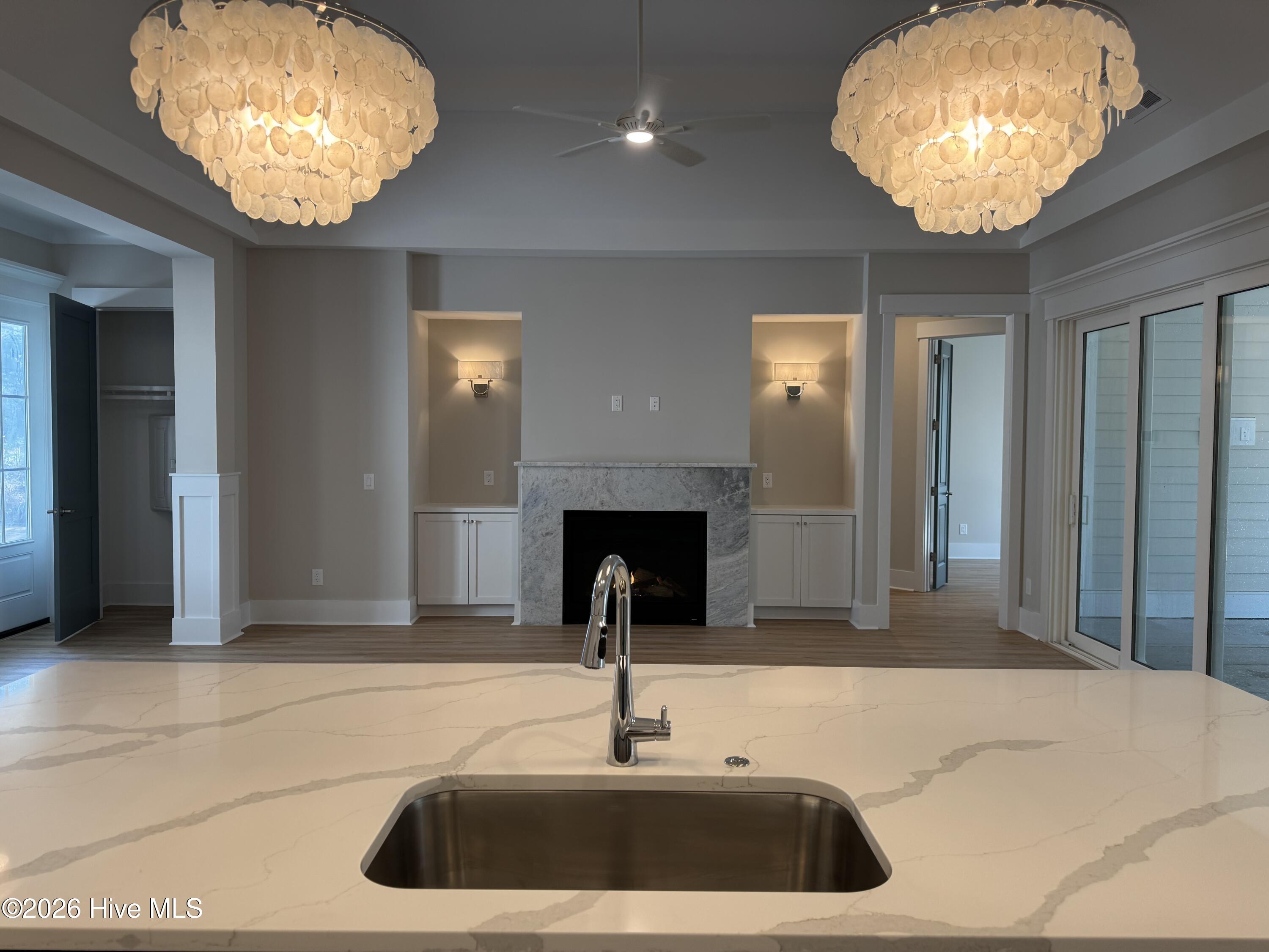 100541149 | Photo 12