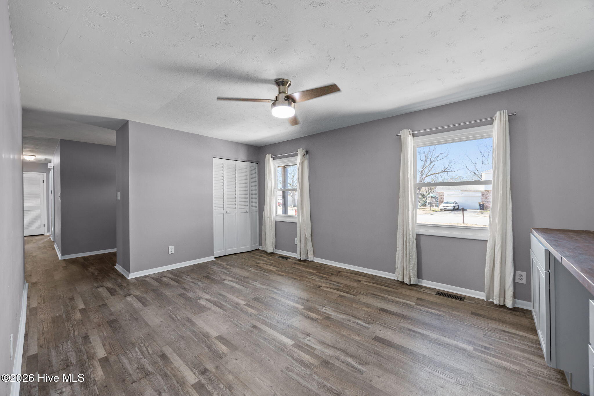 100553623 | Photo 13