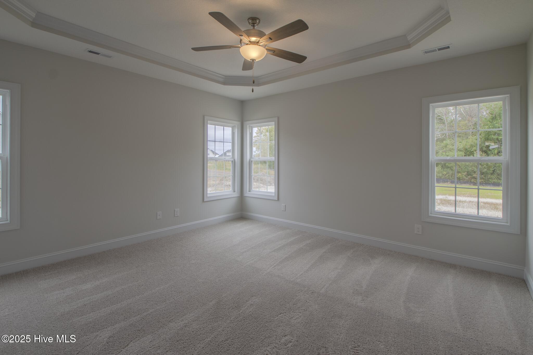 100493644 | Photo 14