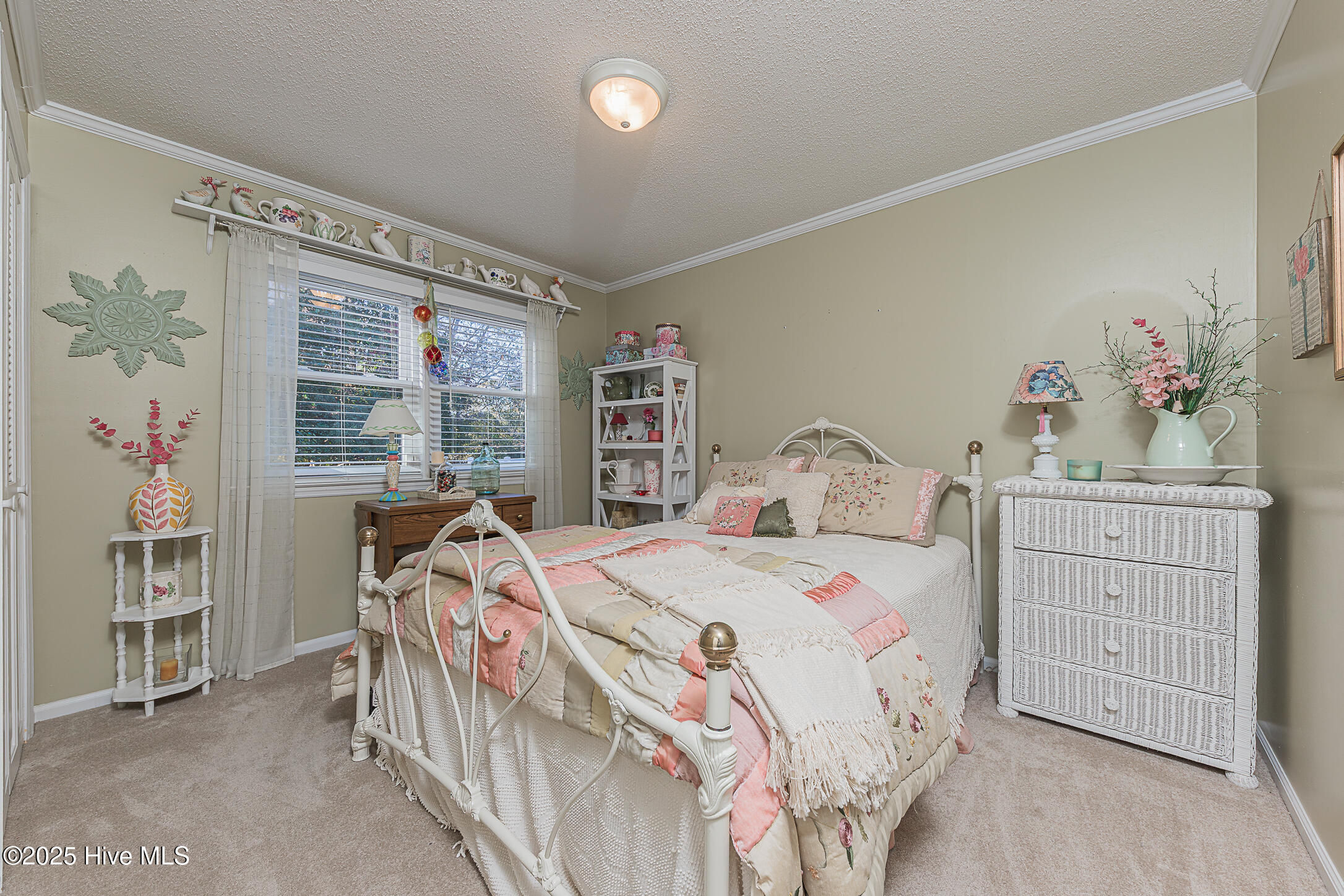 100542740 | Photo 37