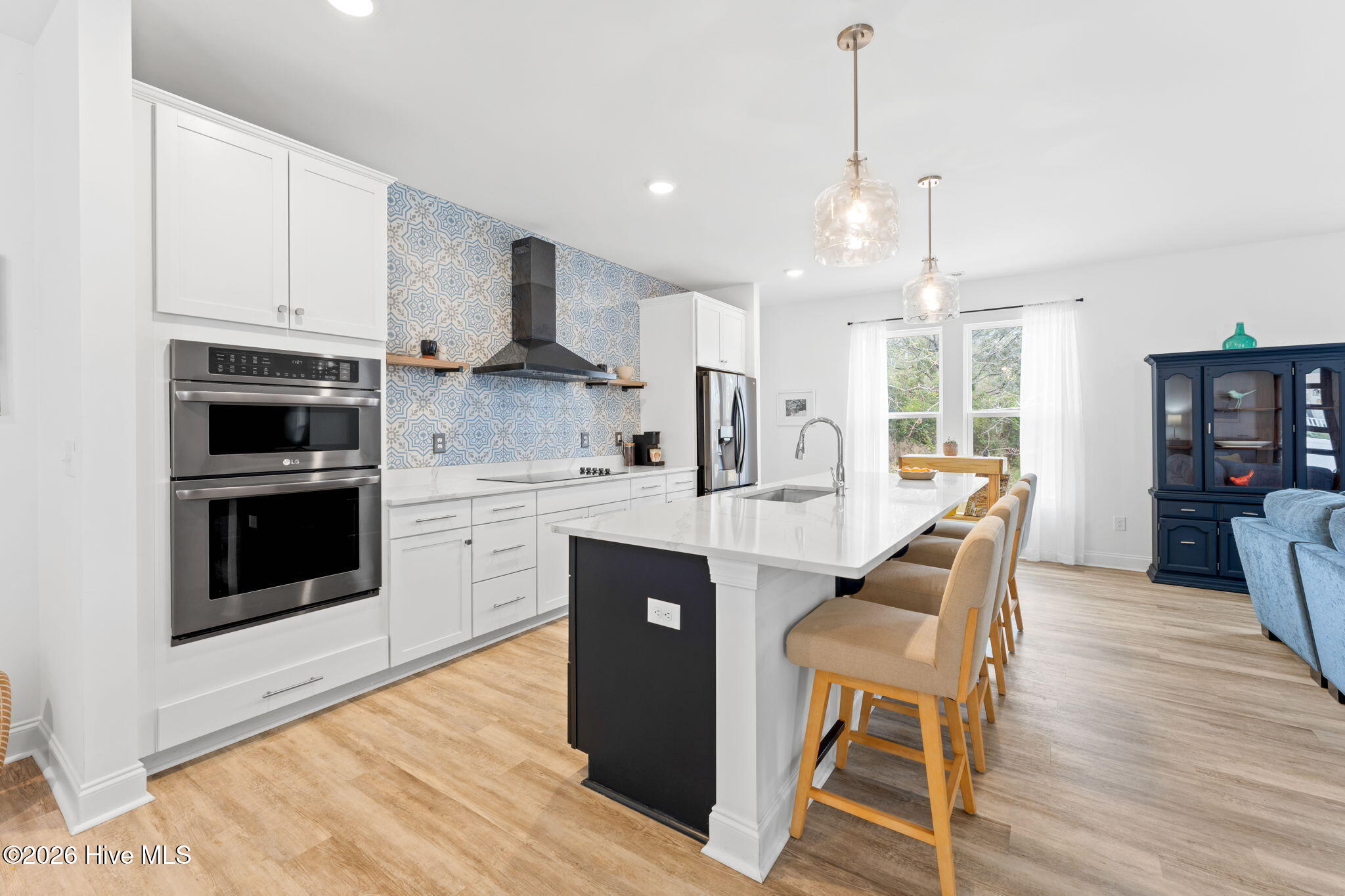 100554364 | Photo 11