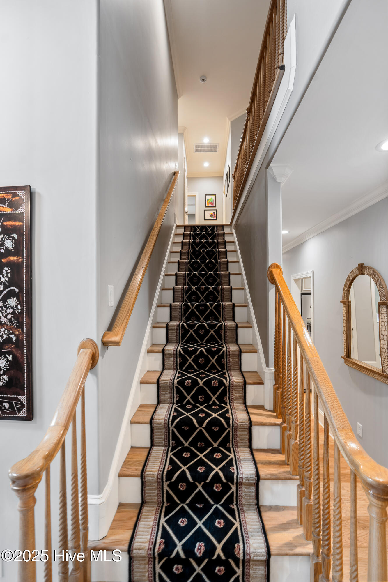 100549058 | Photo 34