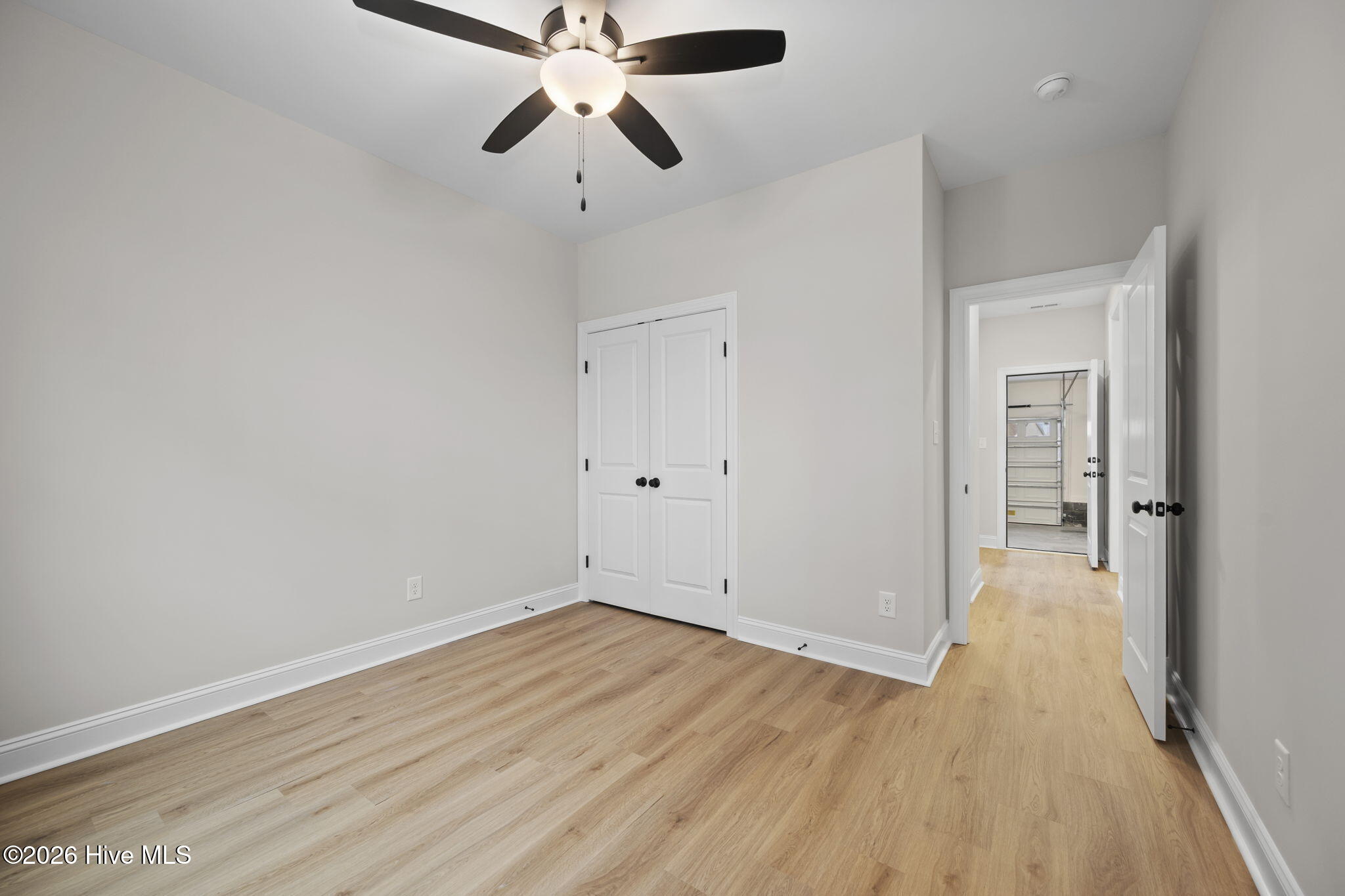 100516022 | Photo 35