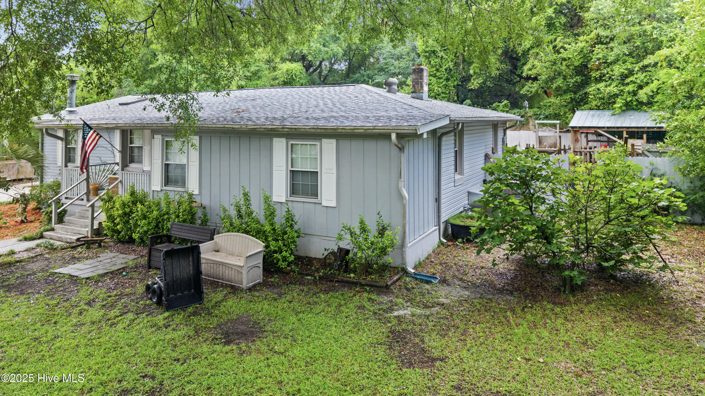 210 Rutledge Drive, Wilmington, NC 28412 – photo 5: 21-DJI_20250615011538_0108_D
