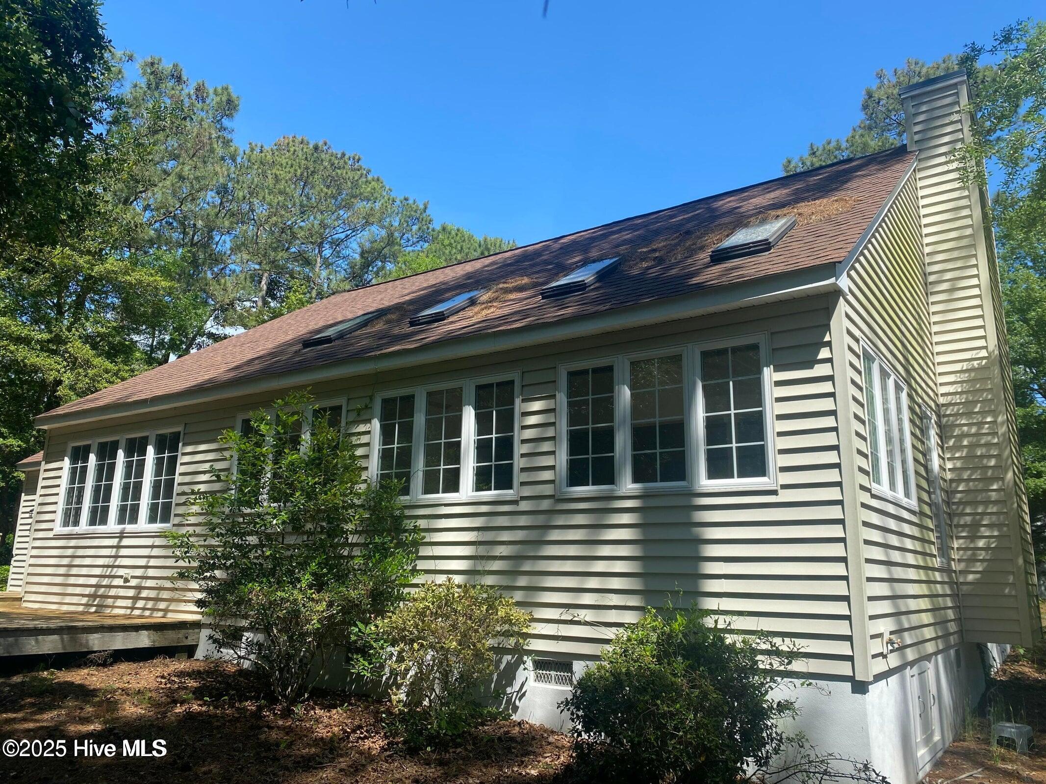 Homes for sale in Pine Knoll Shores, NC | 102 Chestnut Ct, Pine Knoll Shores, NC 28512 | MLS# 100541747