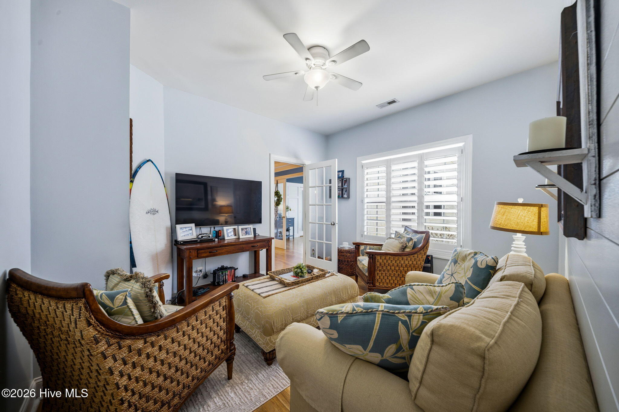 100561515 | Photo 50