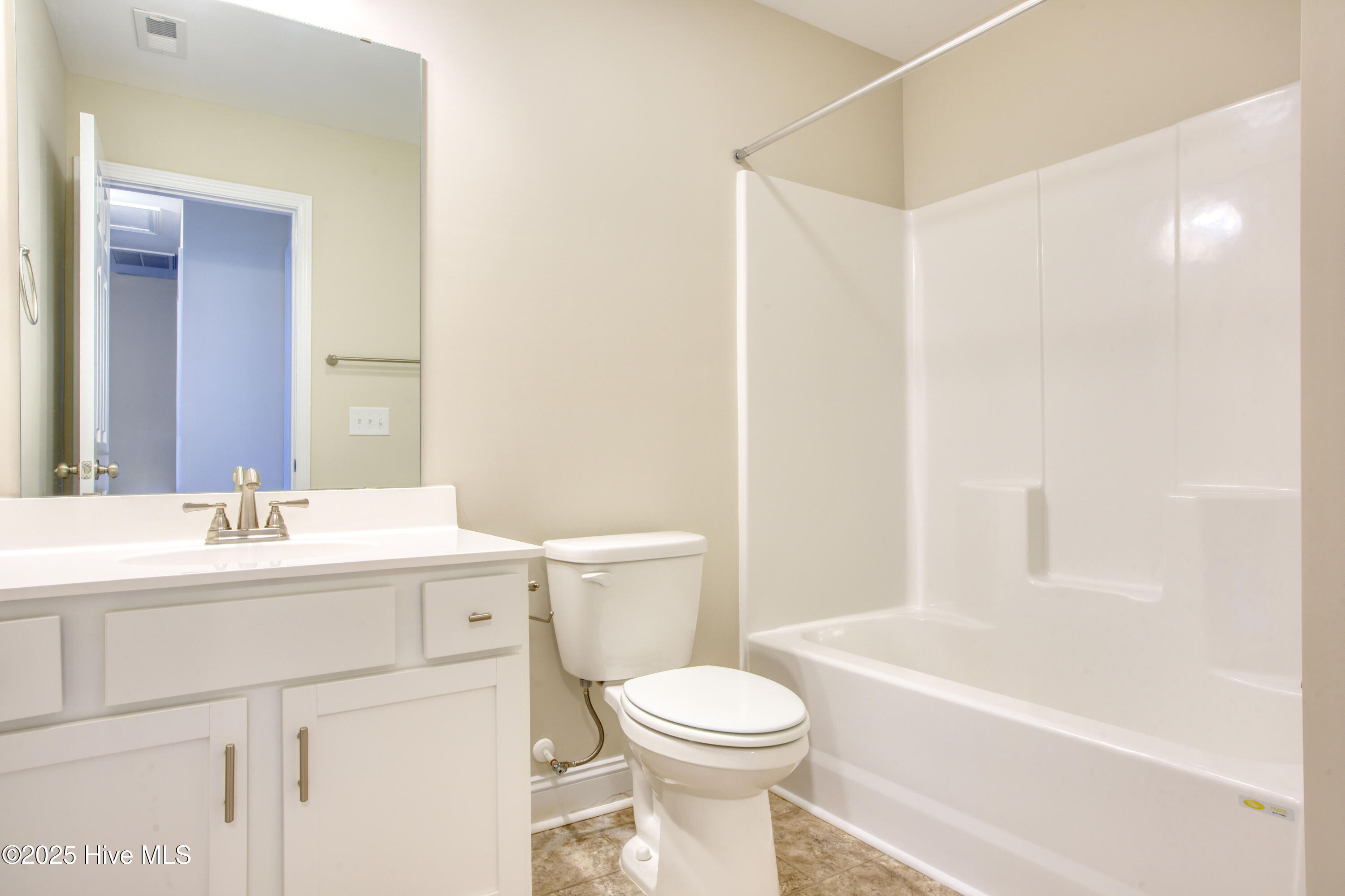329 S Stingray Lane, Sneads Ferry, NC 28460 – photo 16: 329 Stingray - Interiors - Edited_4