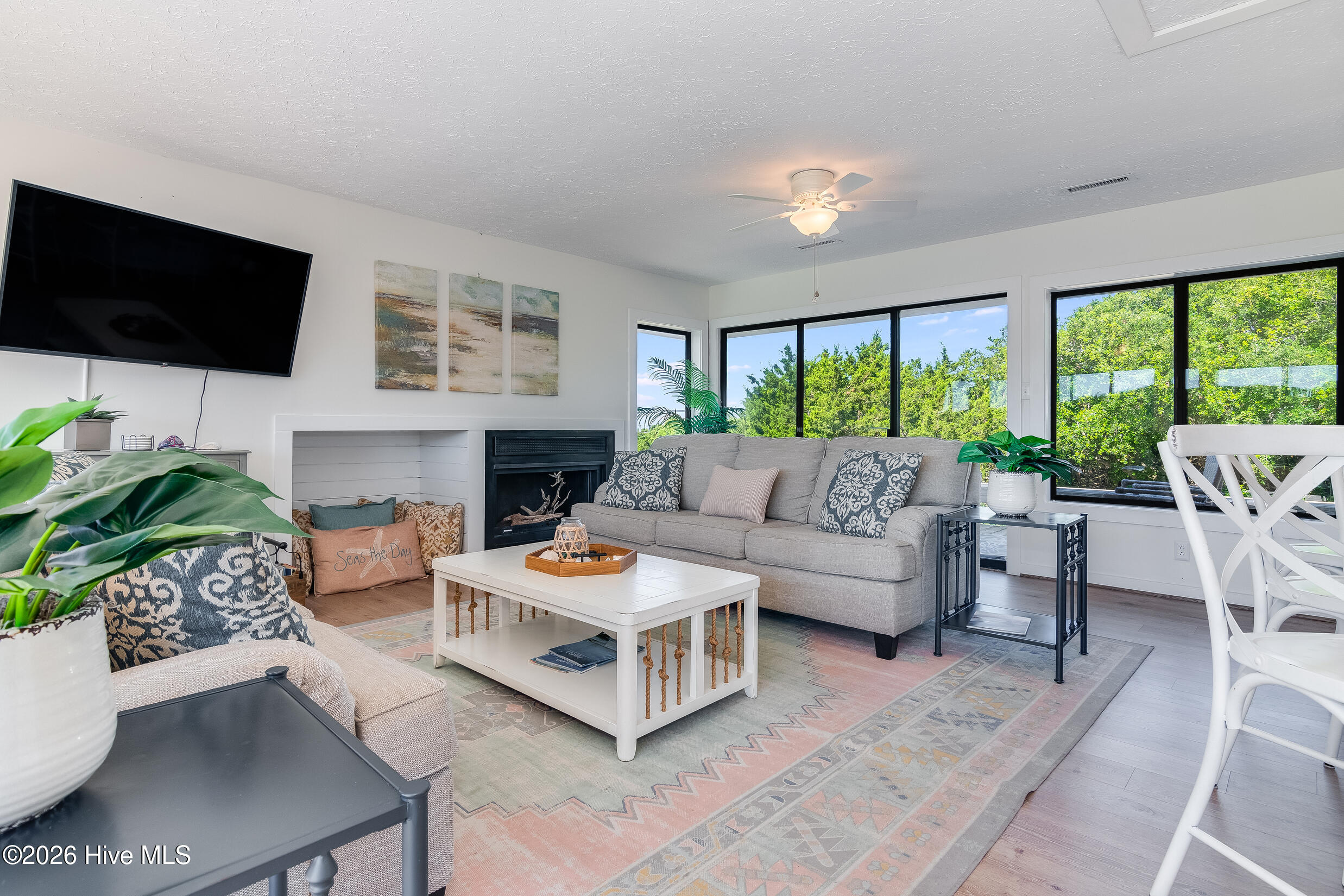 100557535 | Photo 10