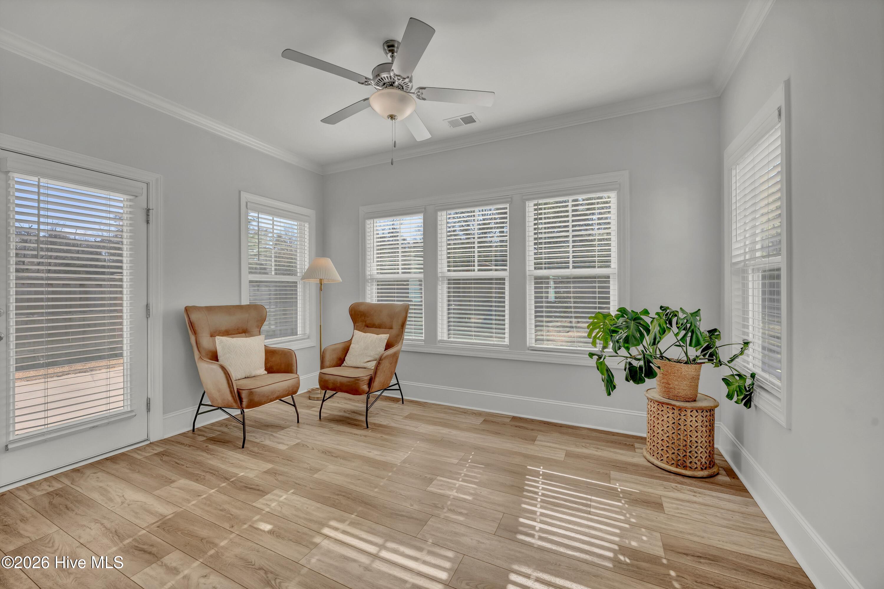 100555311 | Photo 12