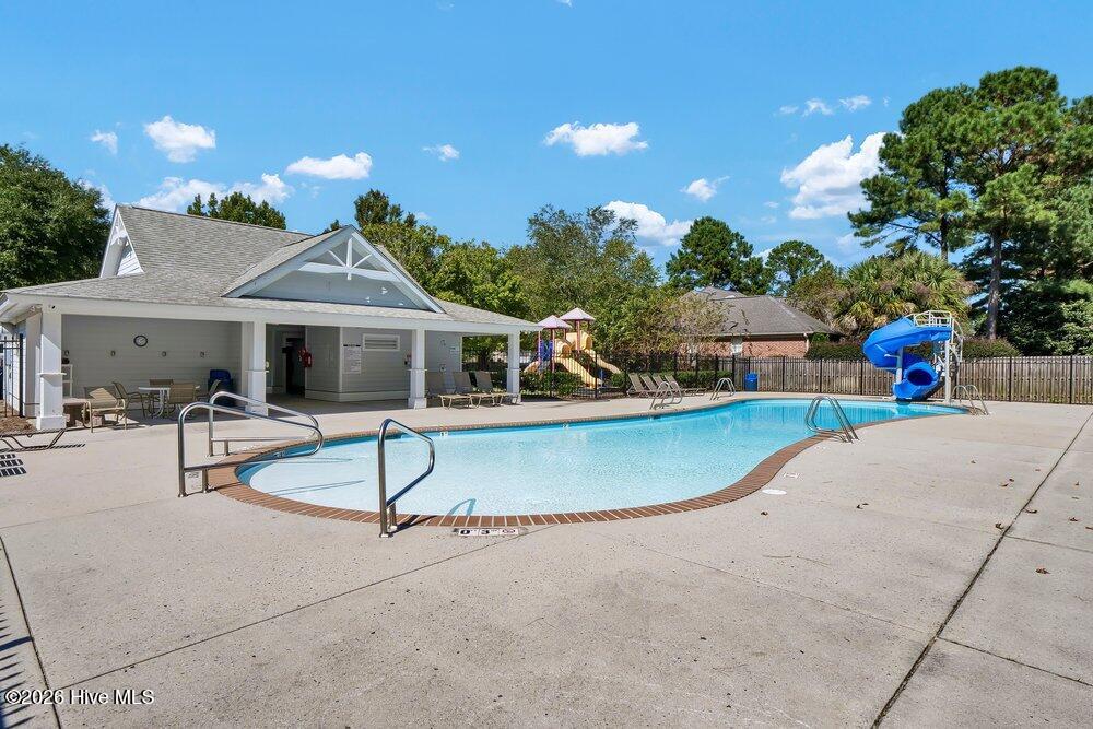 100555857 | Photo 74