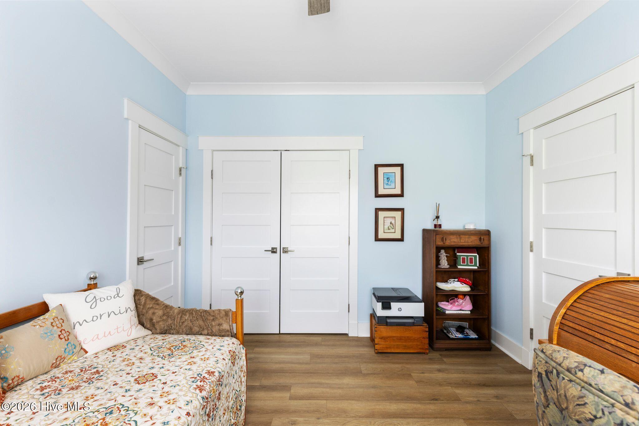 100570540 | Photo 21