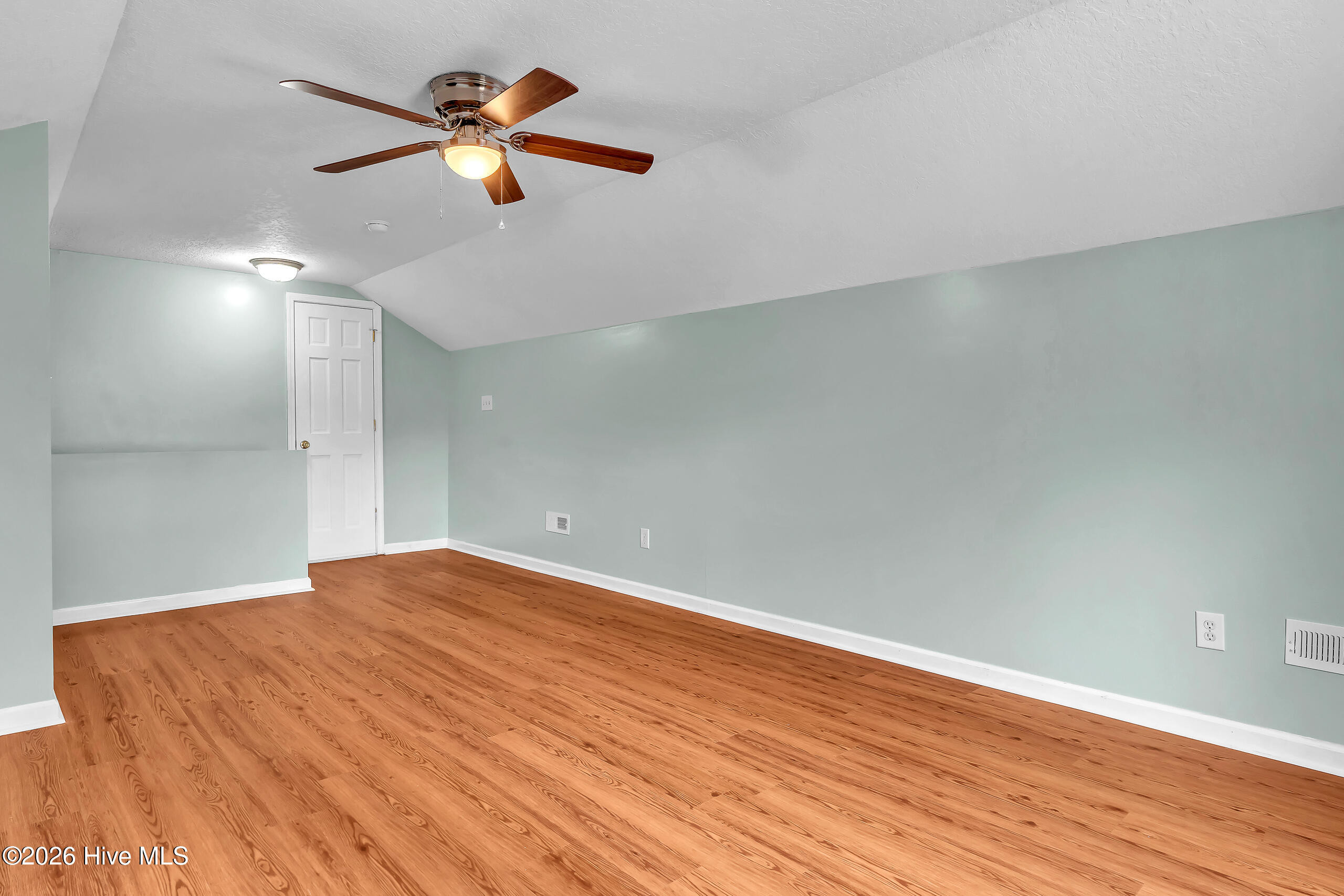215 Winding Creek Way,Hubert