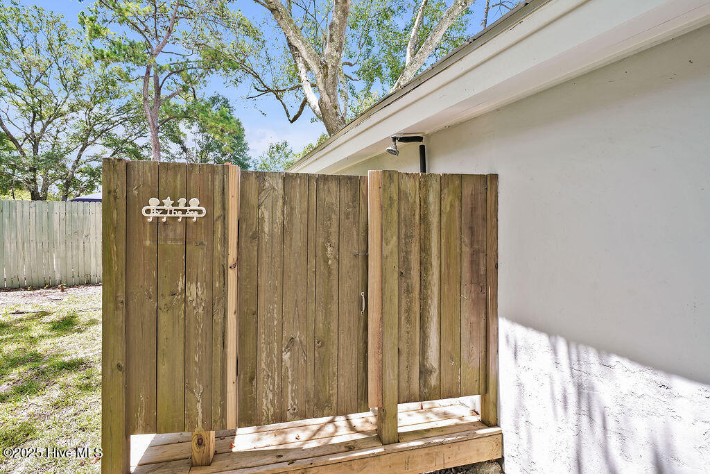 100555819 | Photo 35