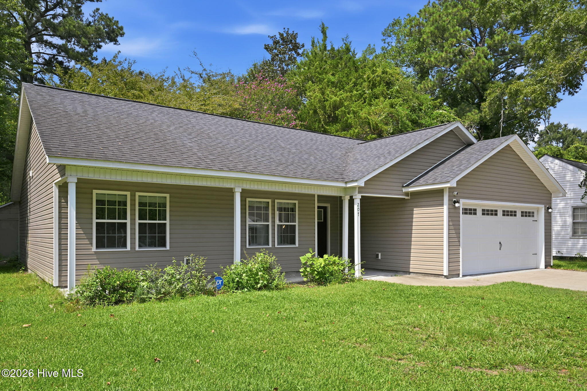 2nd image of 207 Sherwood Rd, Jacksonville, NC 28540 | MLS# 100596142