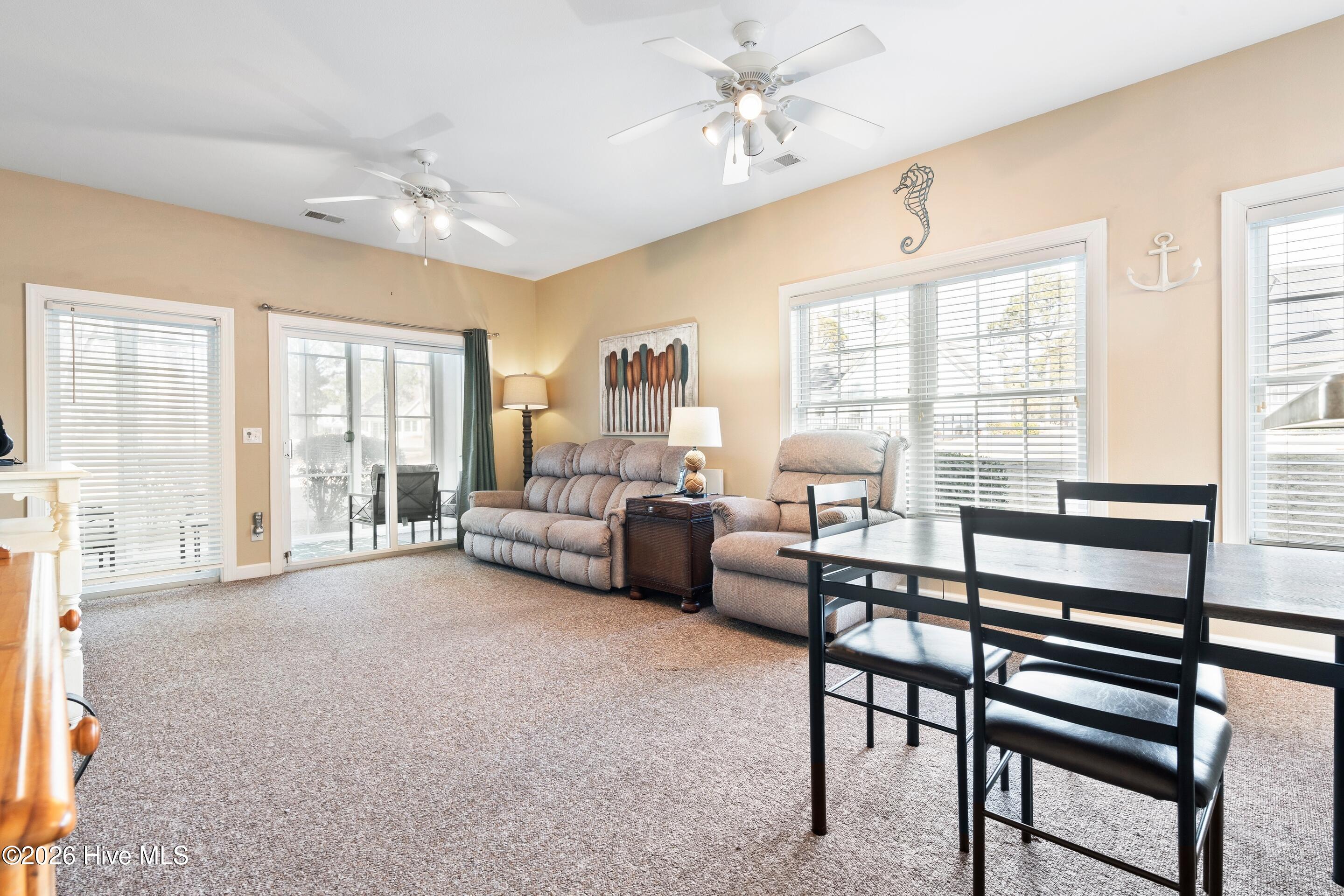 100548504 | Photo 12