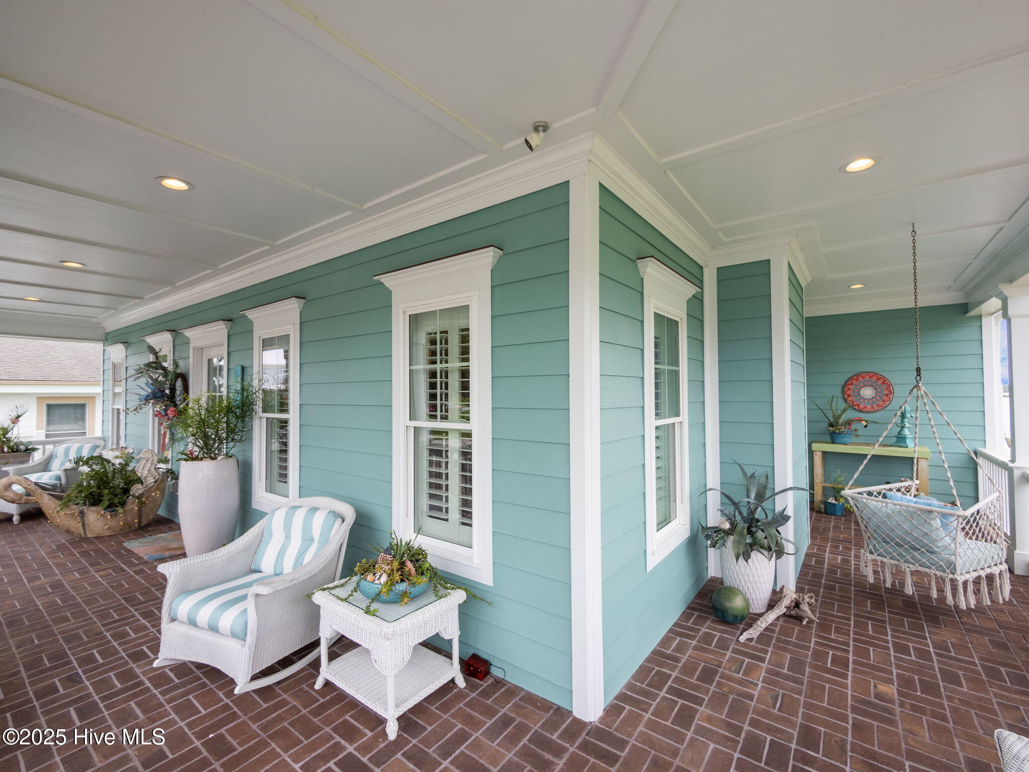 100527166 | Photo 16