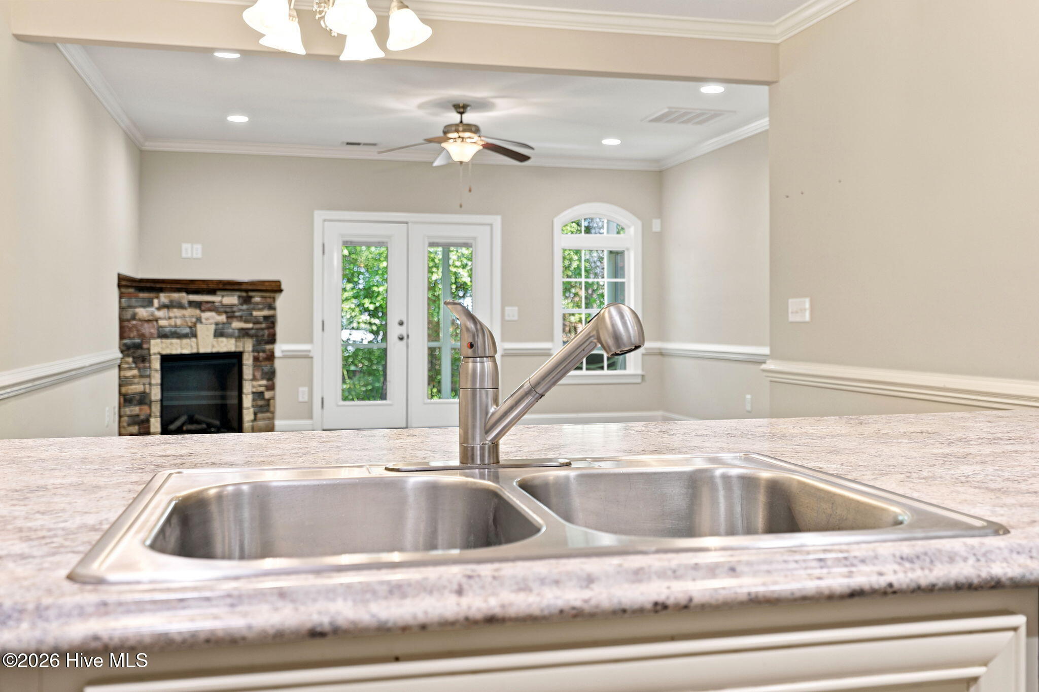 Exterior photo of 1676 Cambria Drive B, Greenville, NC 27834. MLS: 100590443