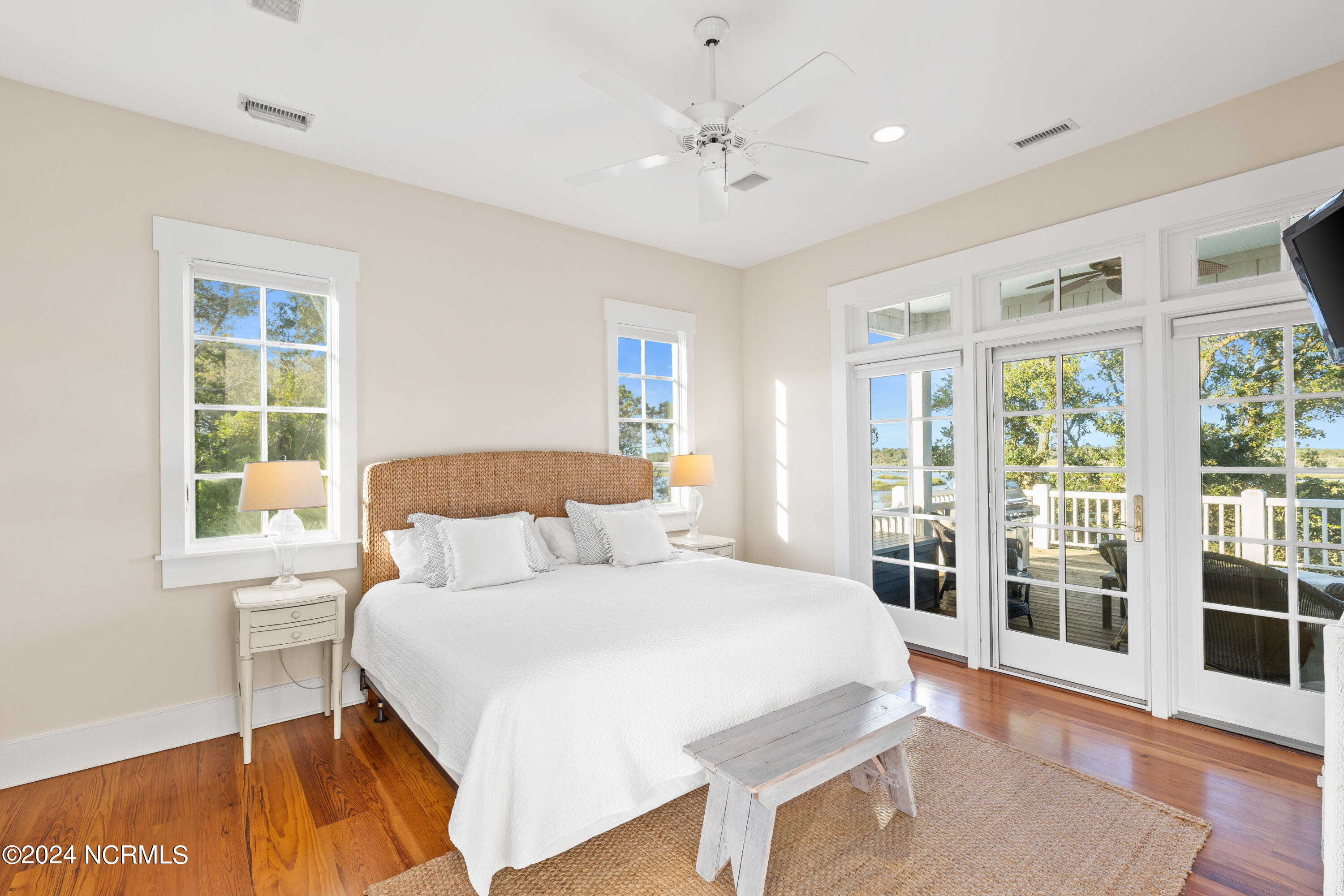 100468514 | Photo 32