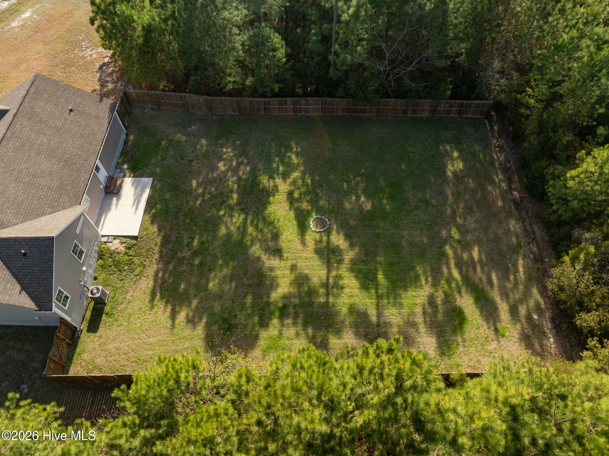 100562180 | Photo 39