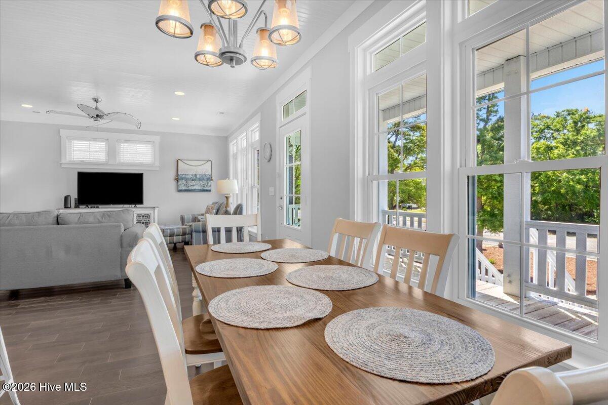 100569217 | Photo 20