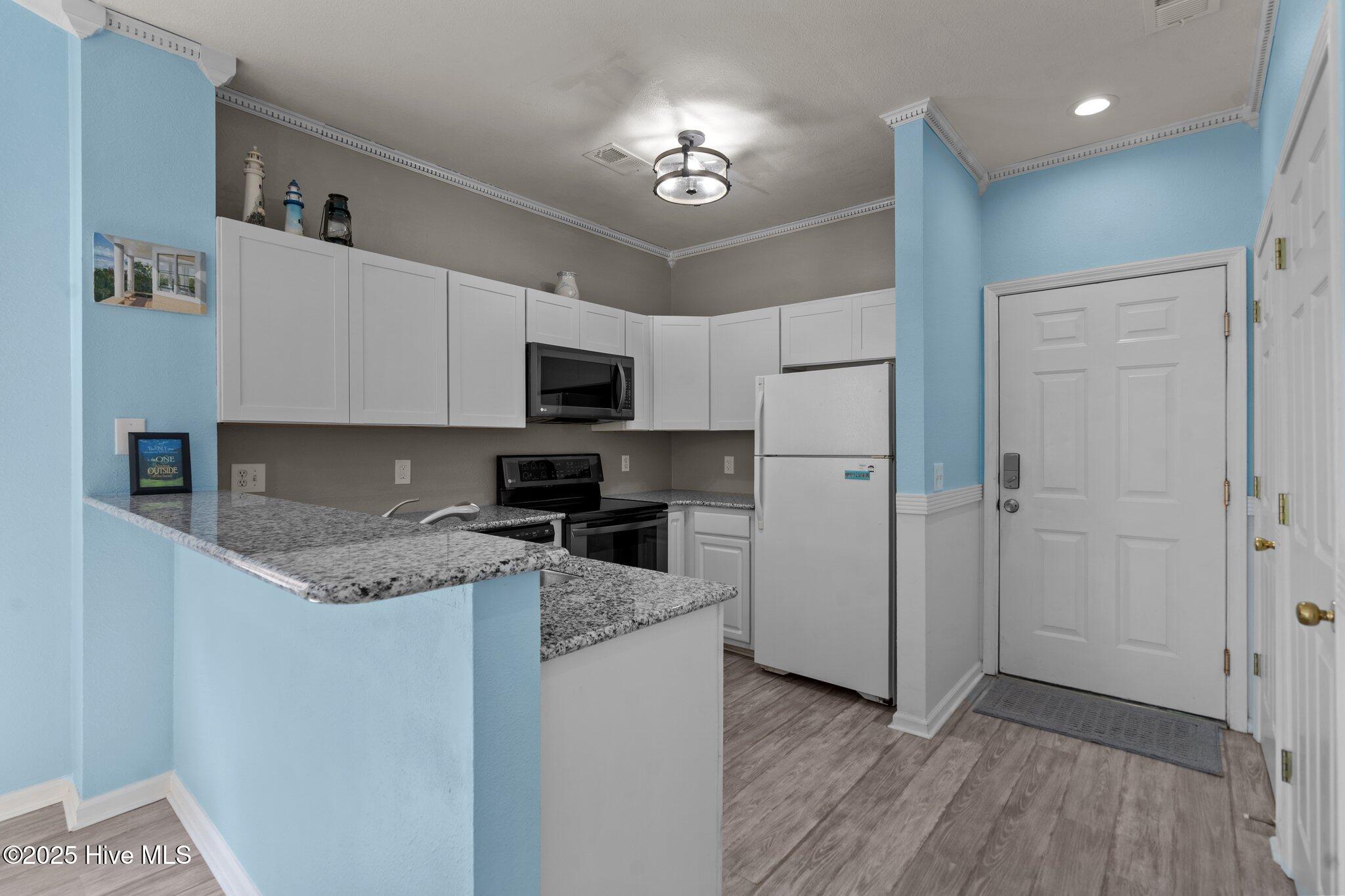 100511741 | Photo 18