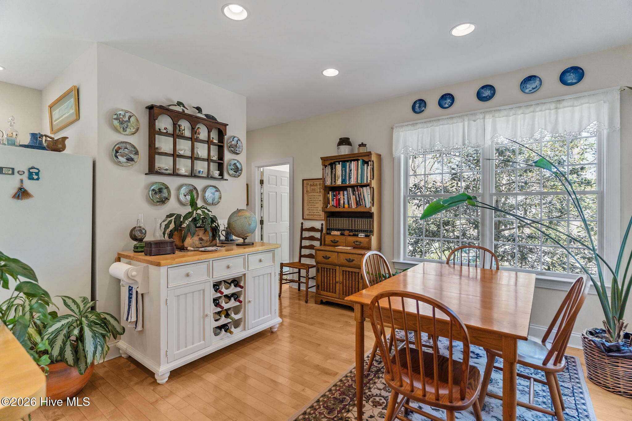 100562124 | Photo 22