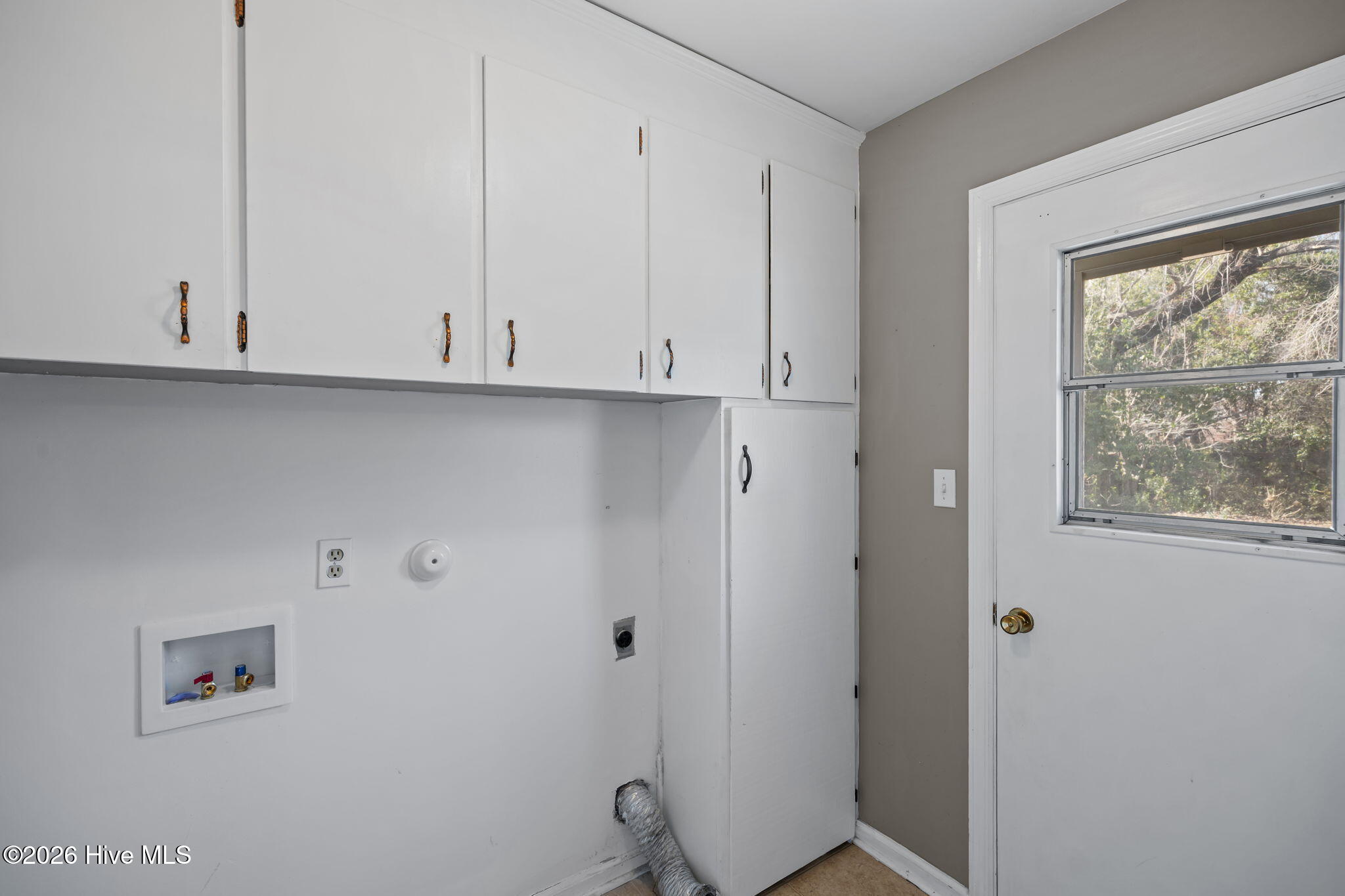 100557459 | Photo 24