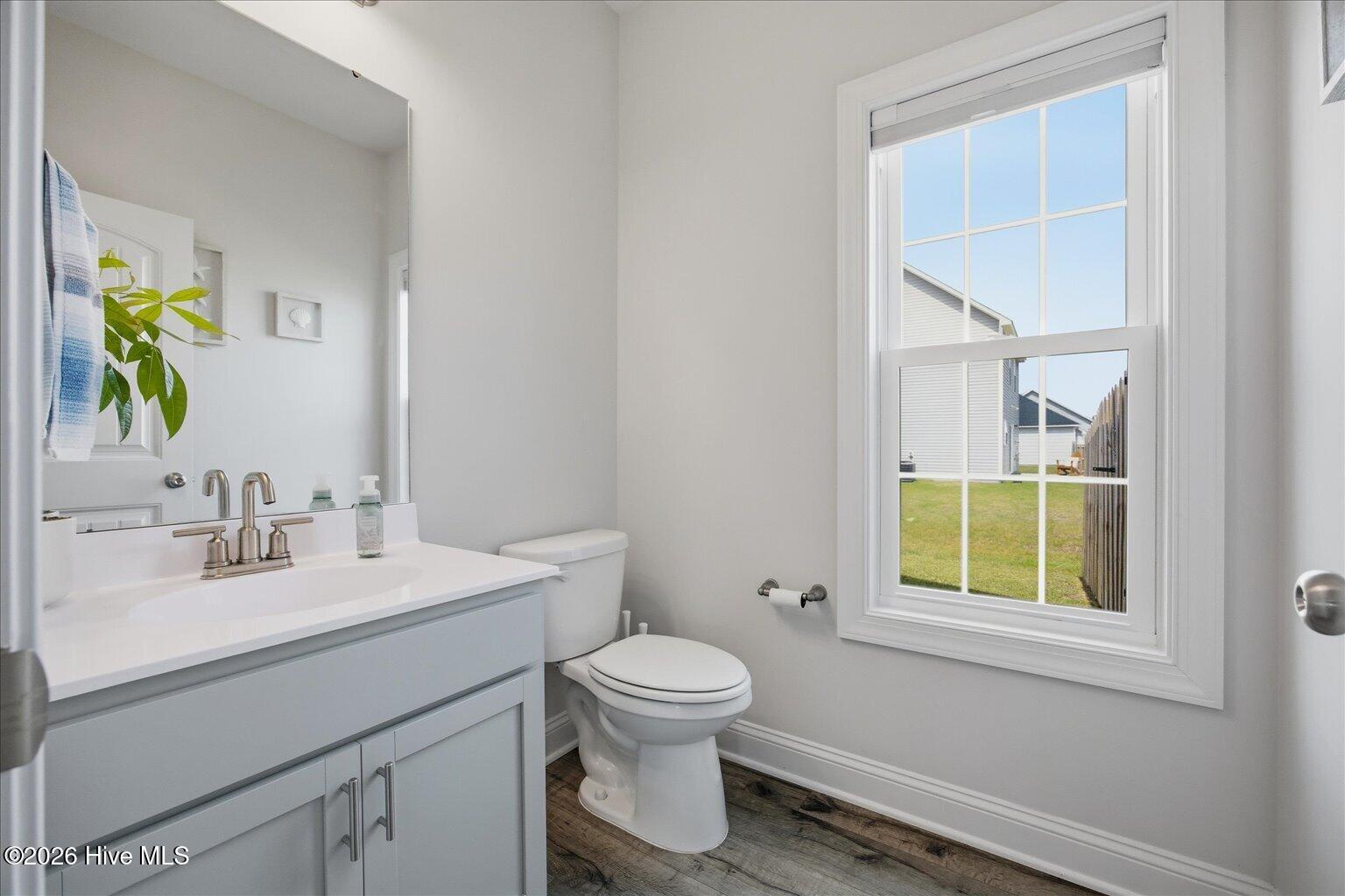 100564779 | Photo 34