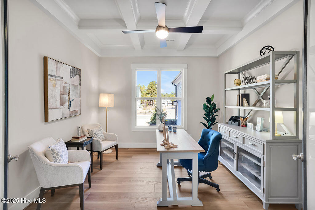 100529674 | Photo 101