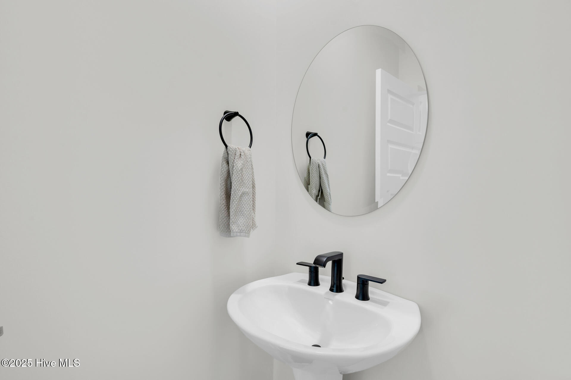 100537443 | Photo 20