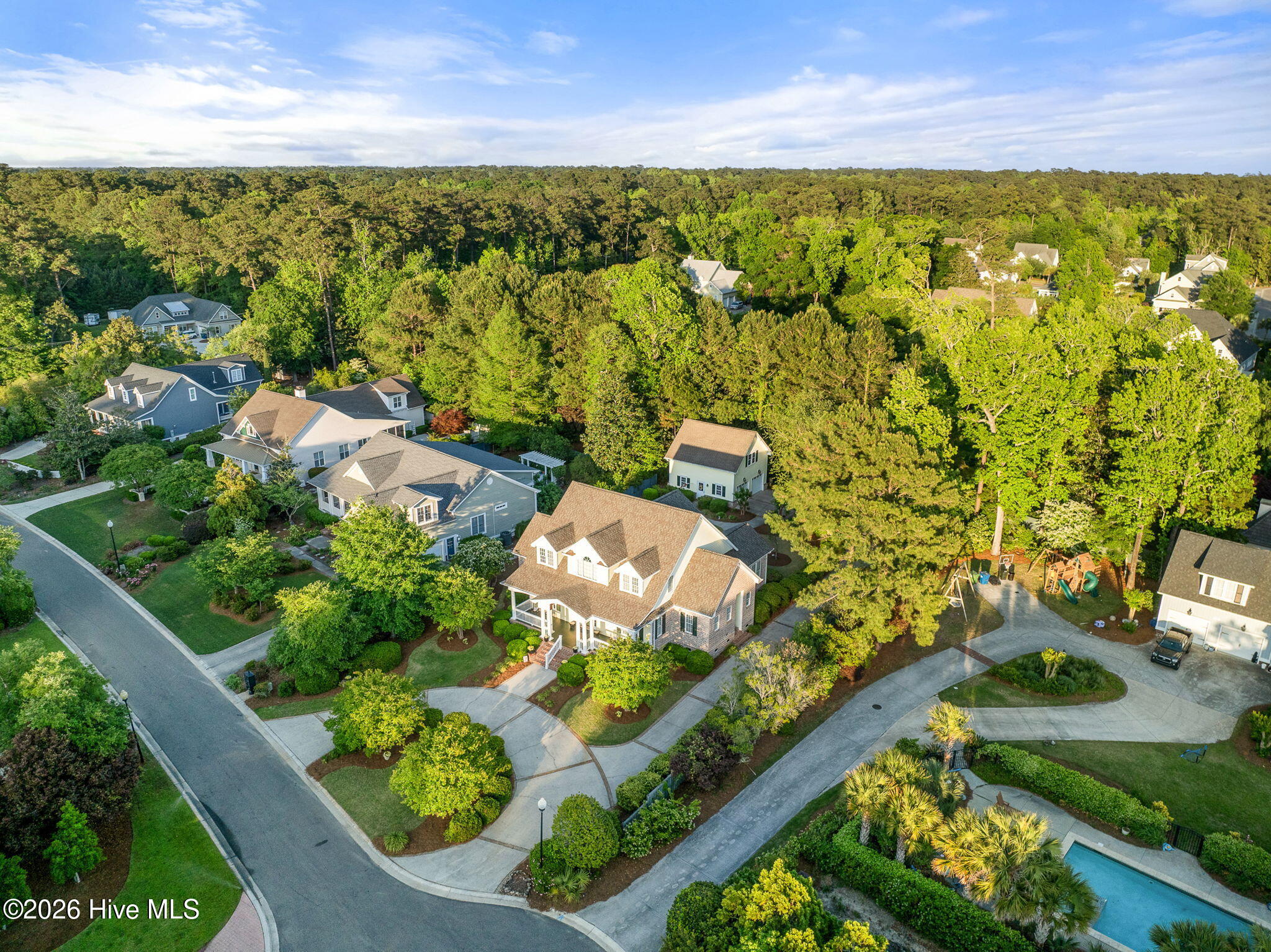 100570394 | Photo 92