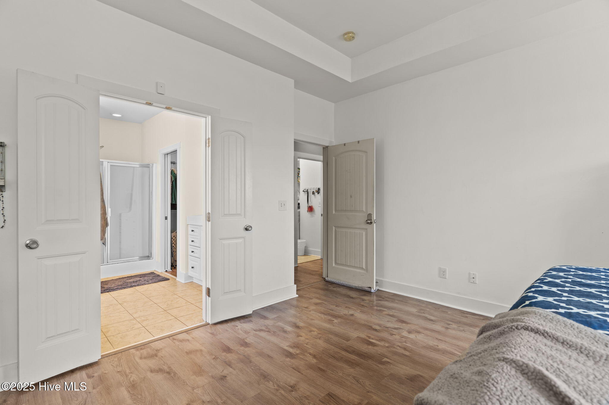 100550078 | Photo 24