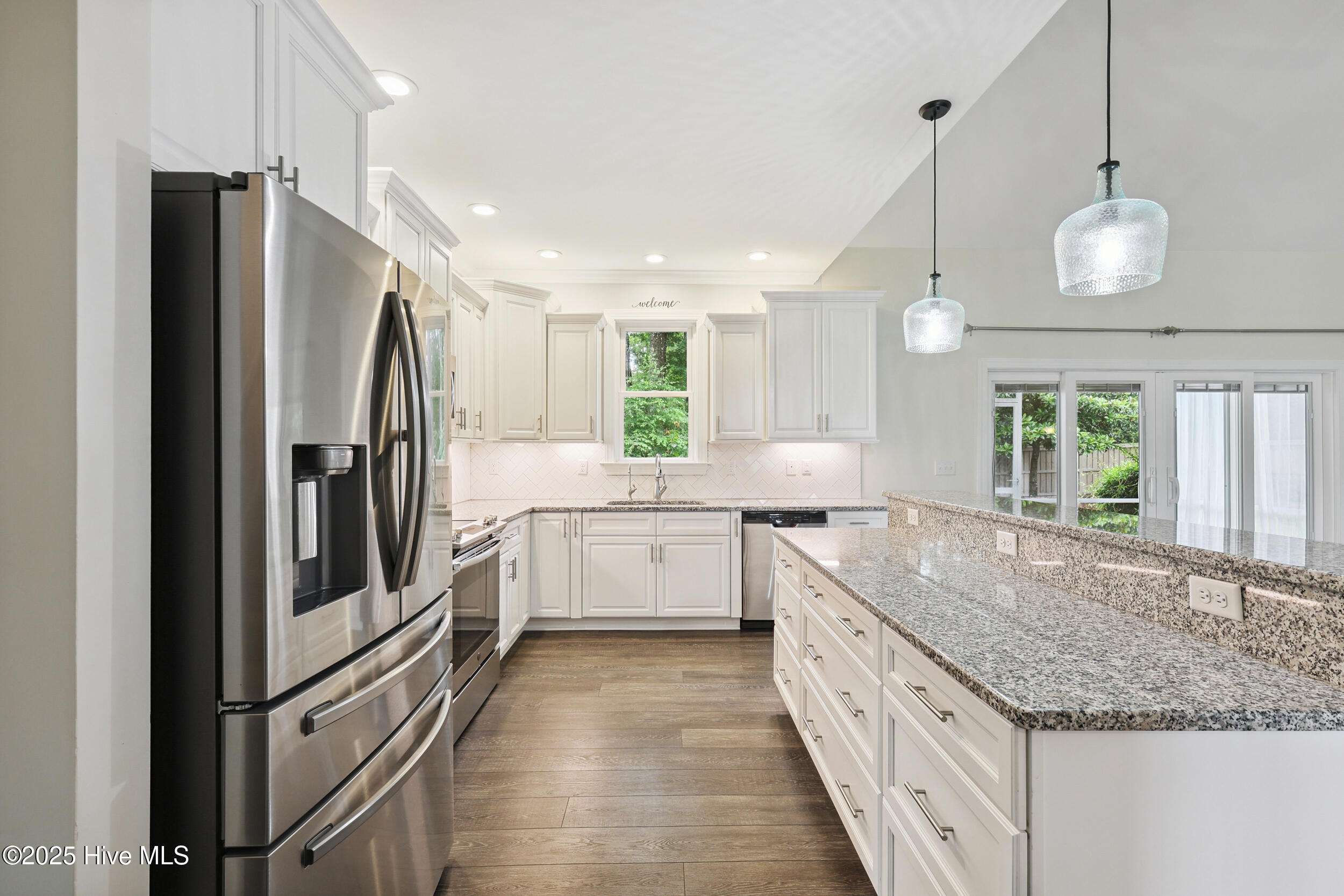 100518241 | Photo 11