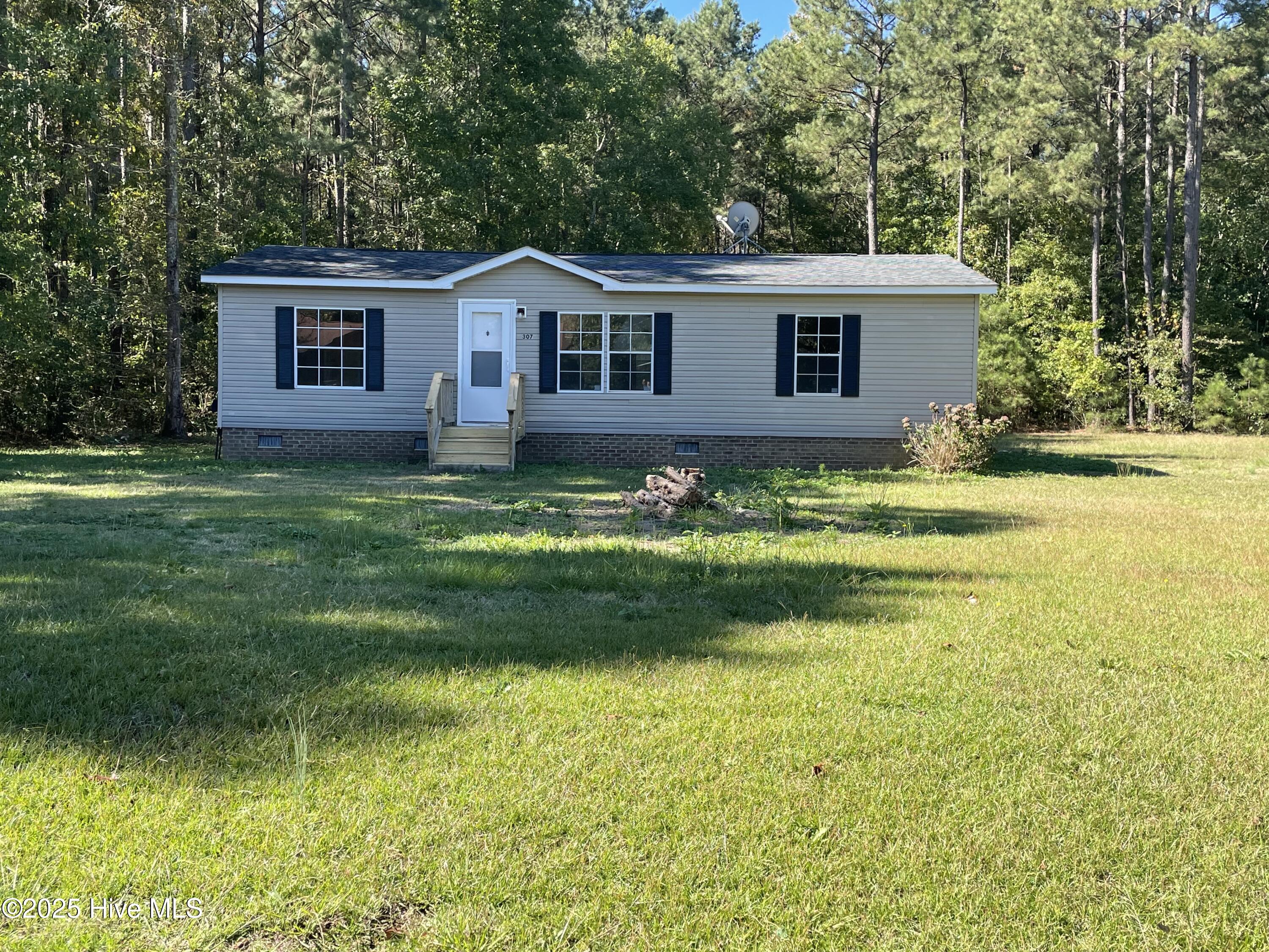 Homes for sale in Kenly, NC | 307 Little Rd, Kenly, NC 27542 | MLS# 100522895