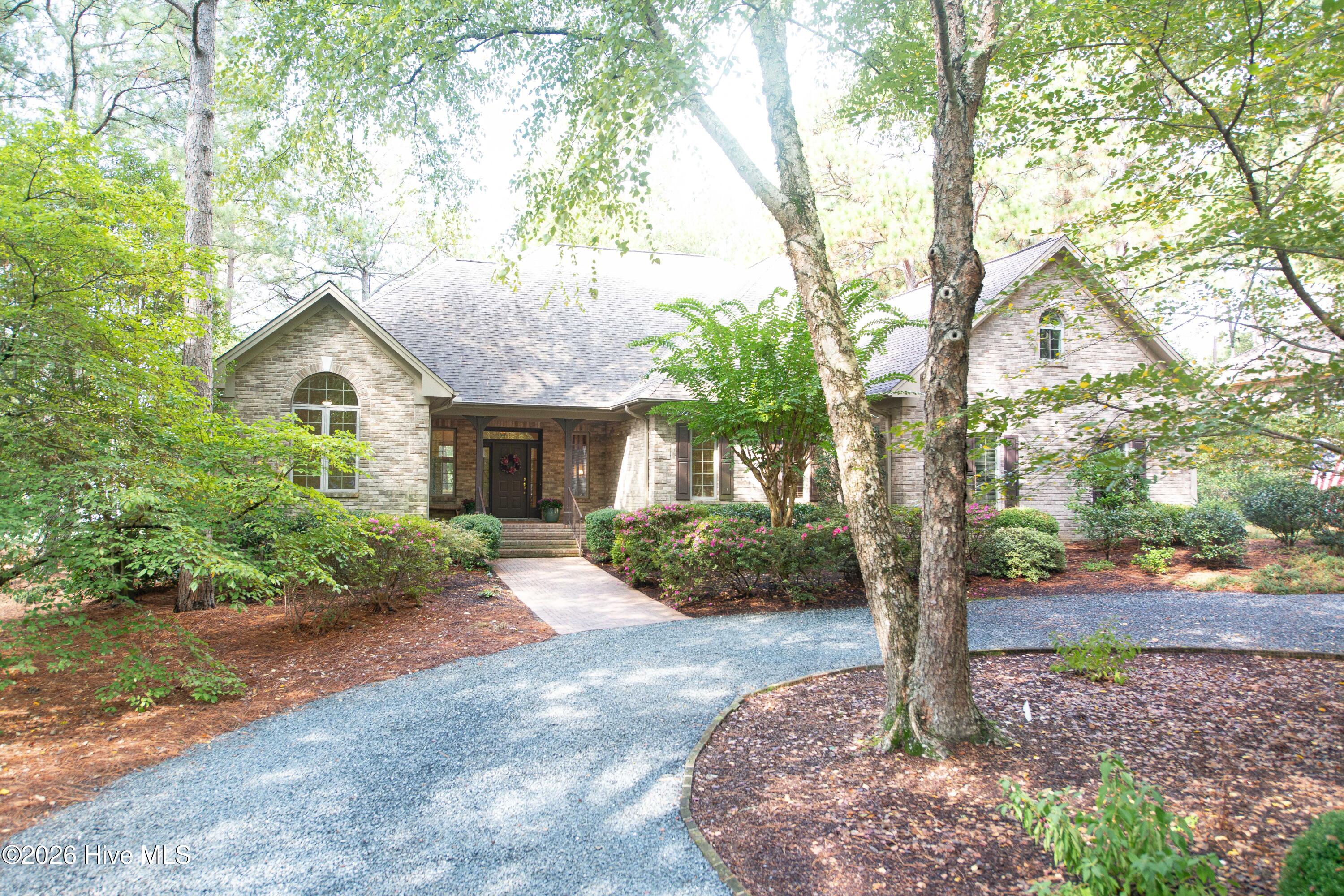 Photo 2 of Single family home for sale at 14 Mcmichael Dr, Pinehurst, NC 28374 | MLS# 100608149 | Listing updated on 2026-10-08