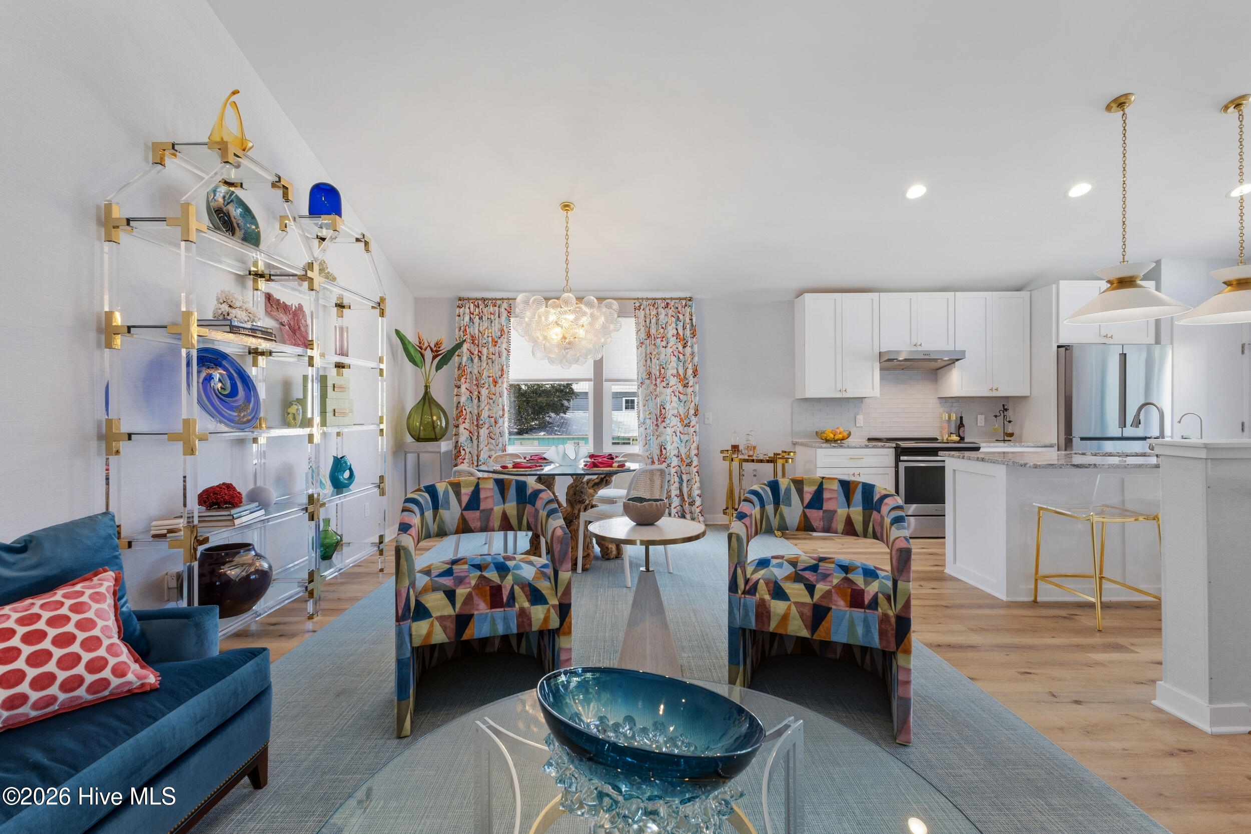 100558032 | Photo 15