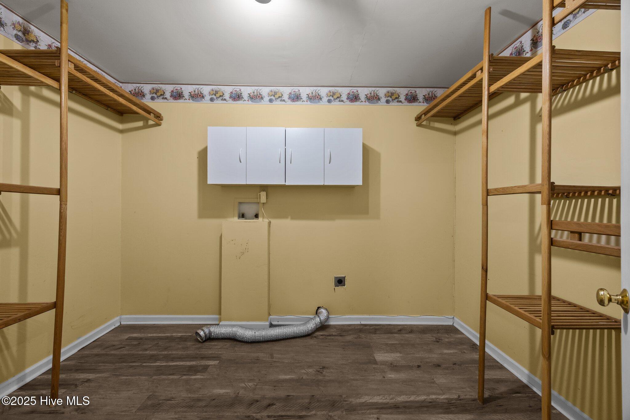 100524526 | Photo 30