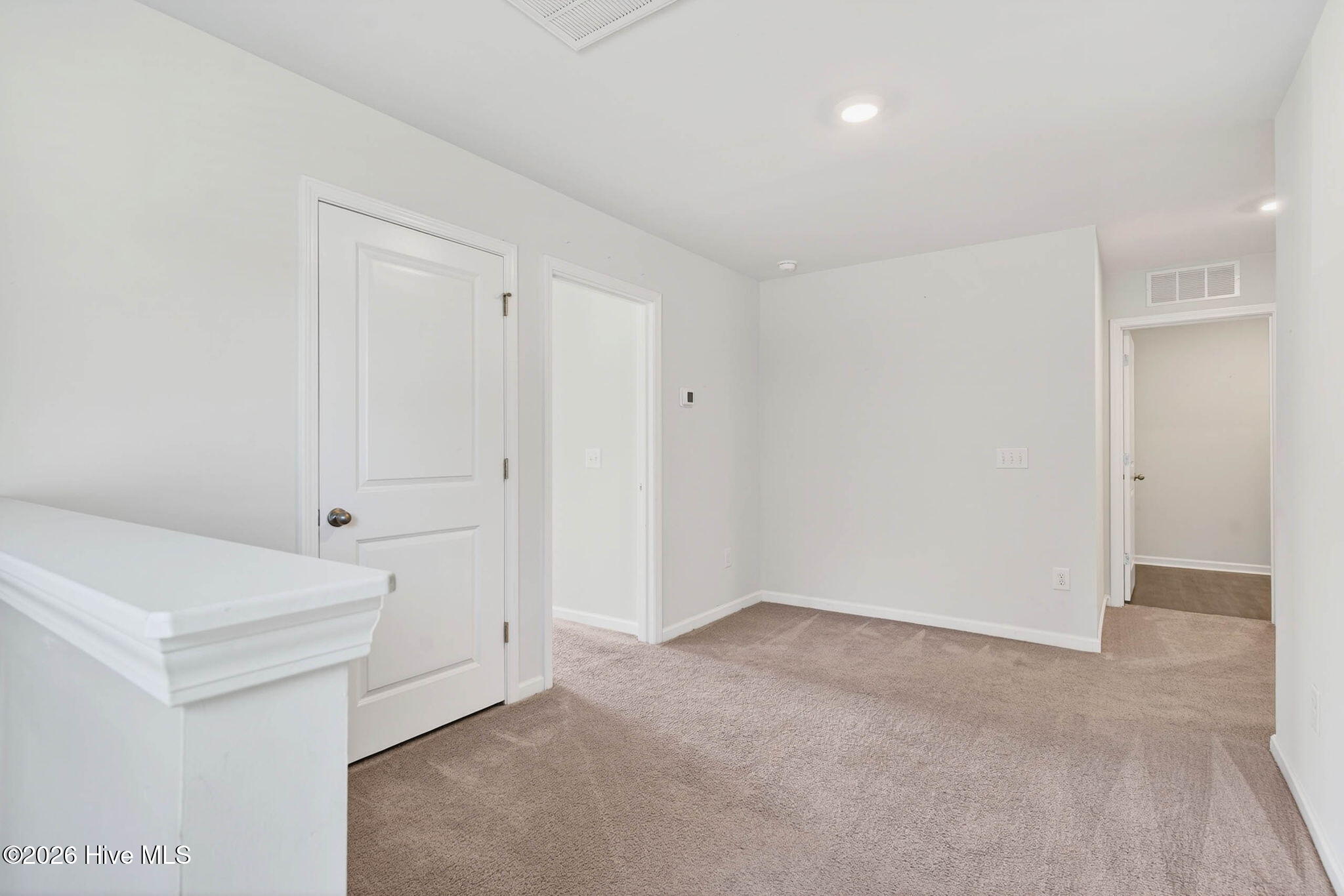 100564193 | Photo 24