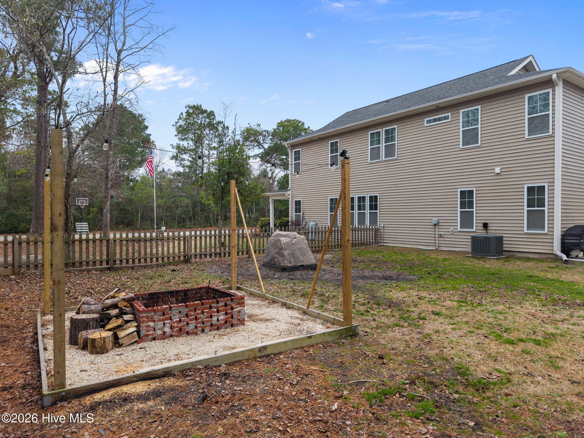 100558672 | Photo 55