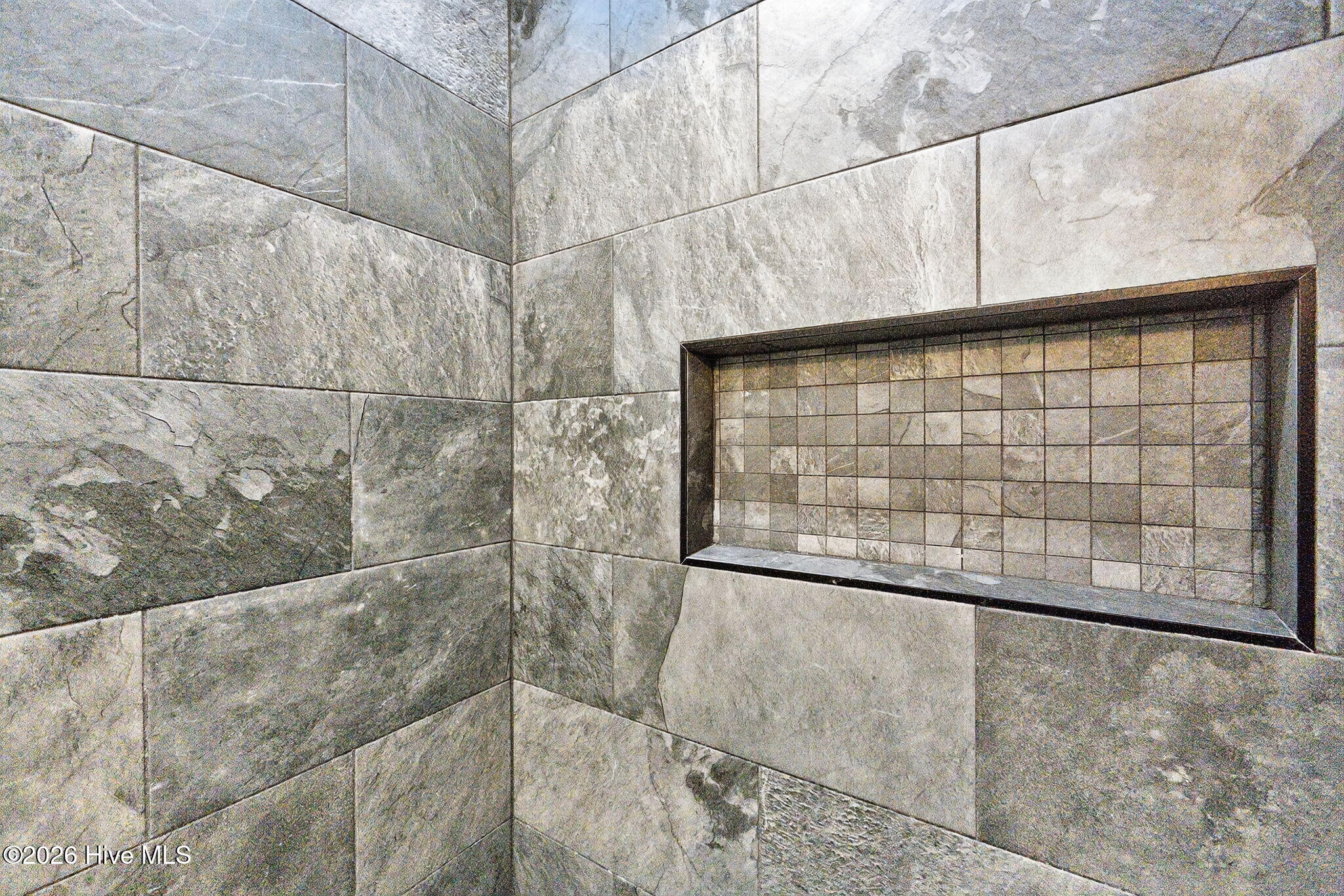 100555045 | Photo 55