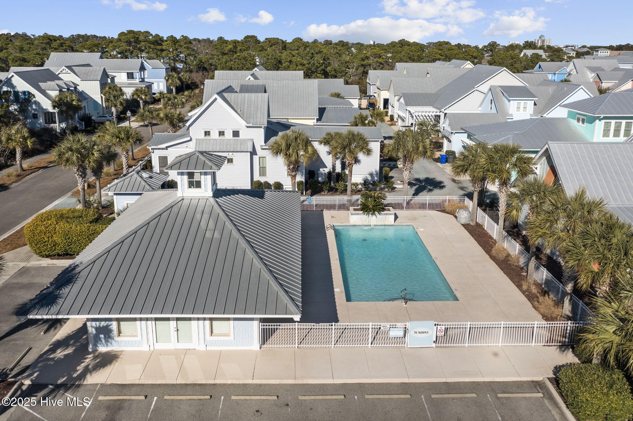 100535952 | Photo 74