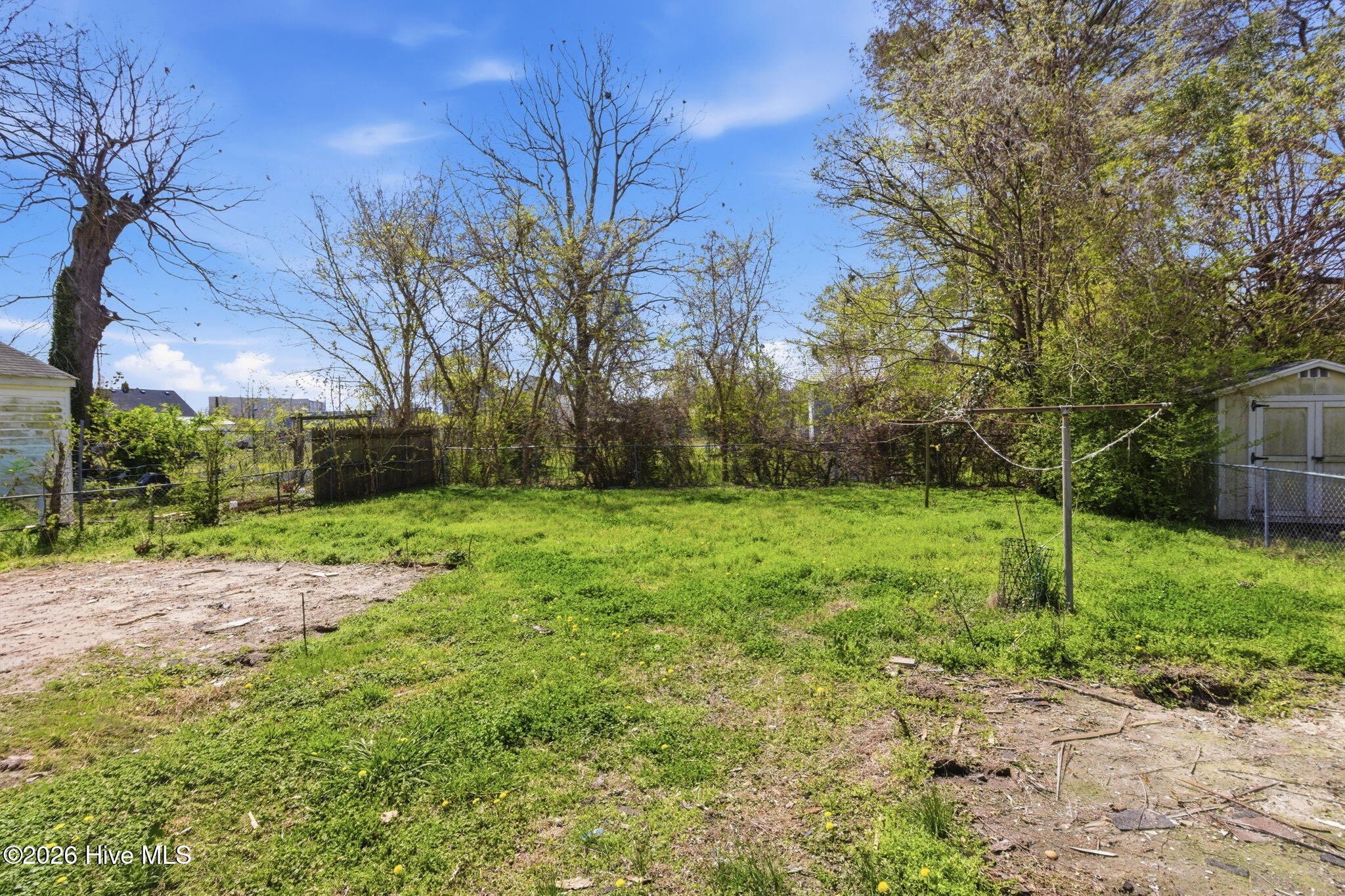 14-web-or-mls-burgesslisting-9