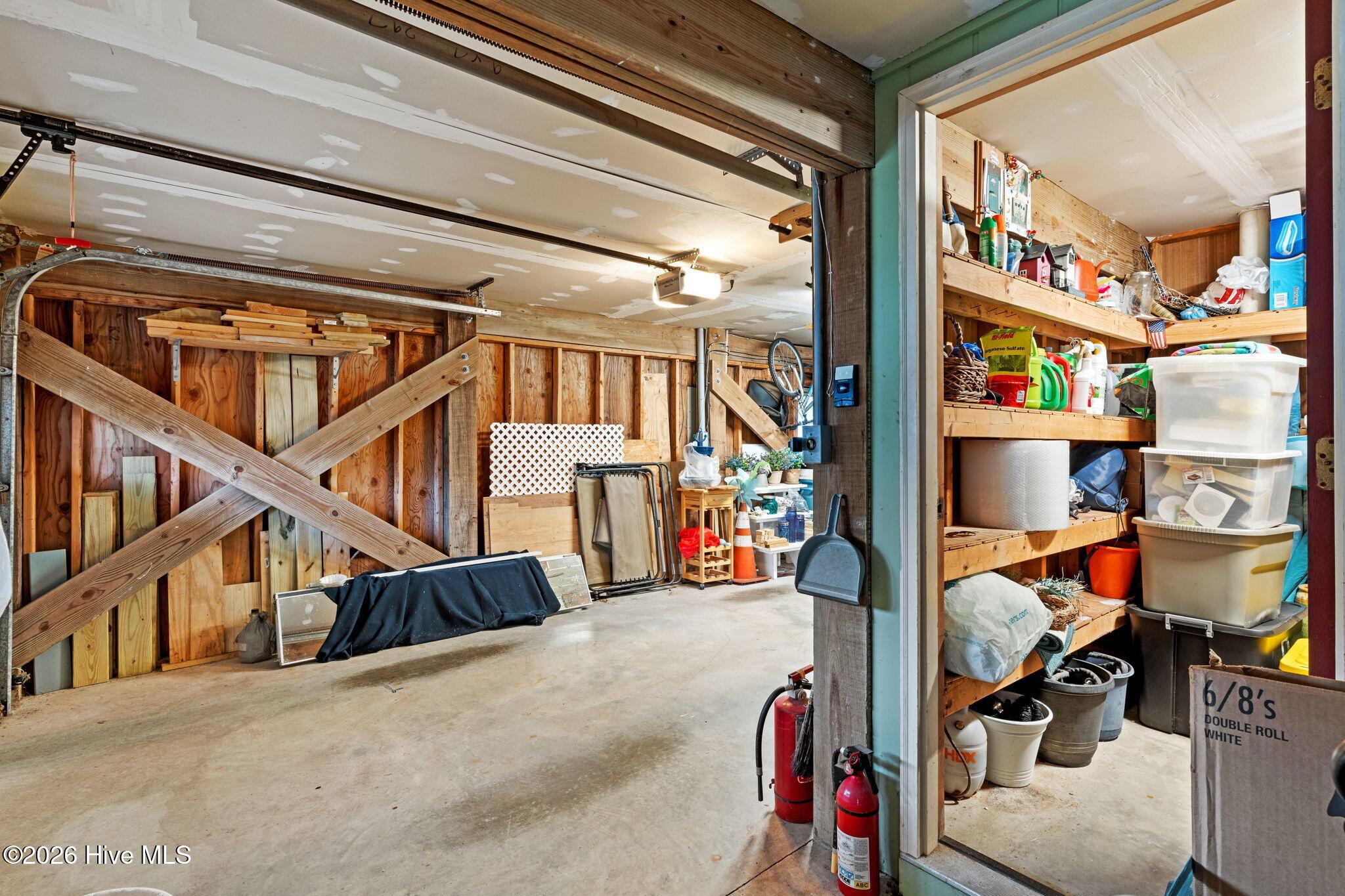 100550853 | Photo 38