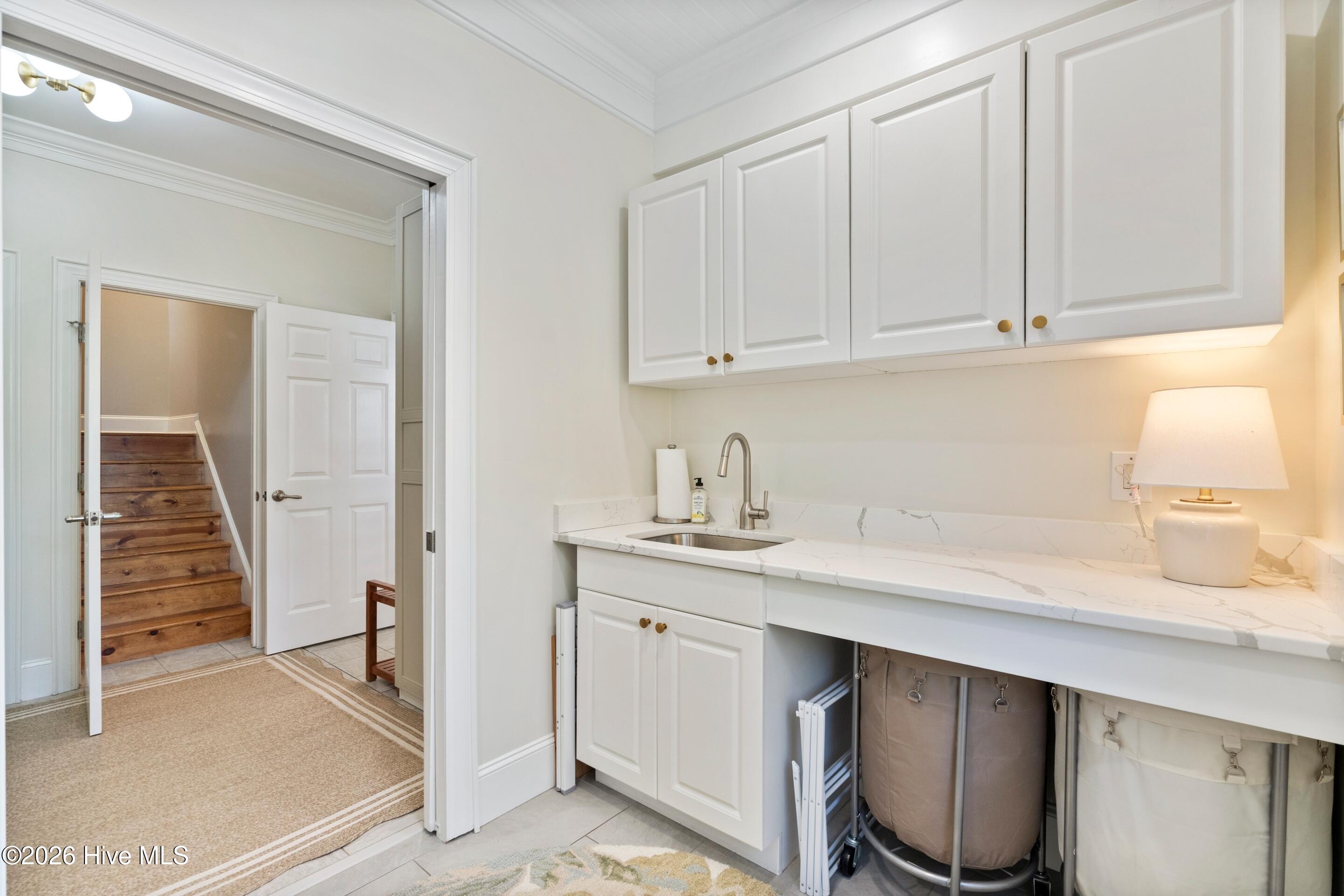 100549669 | Photo 44